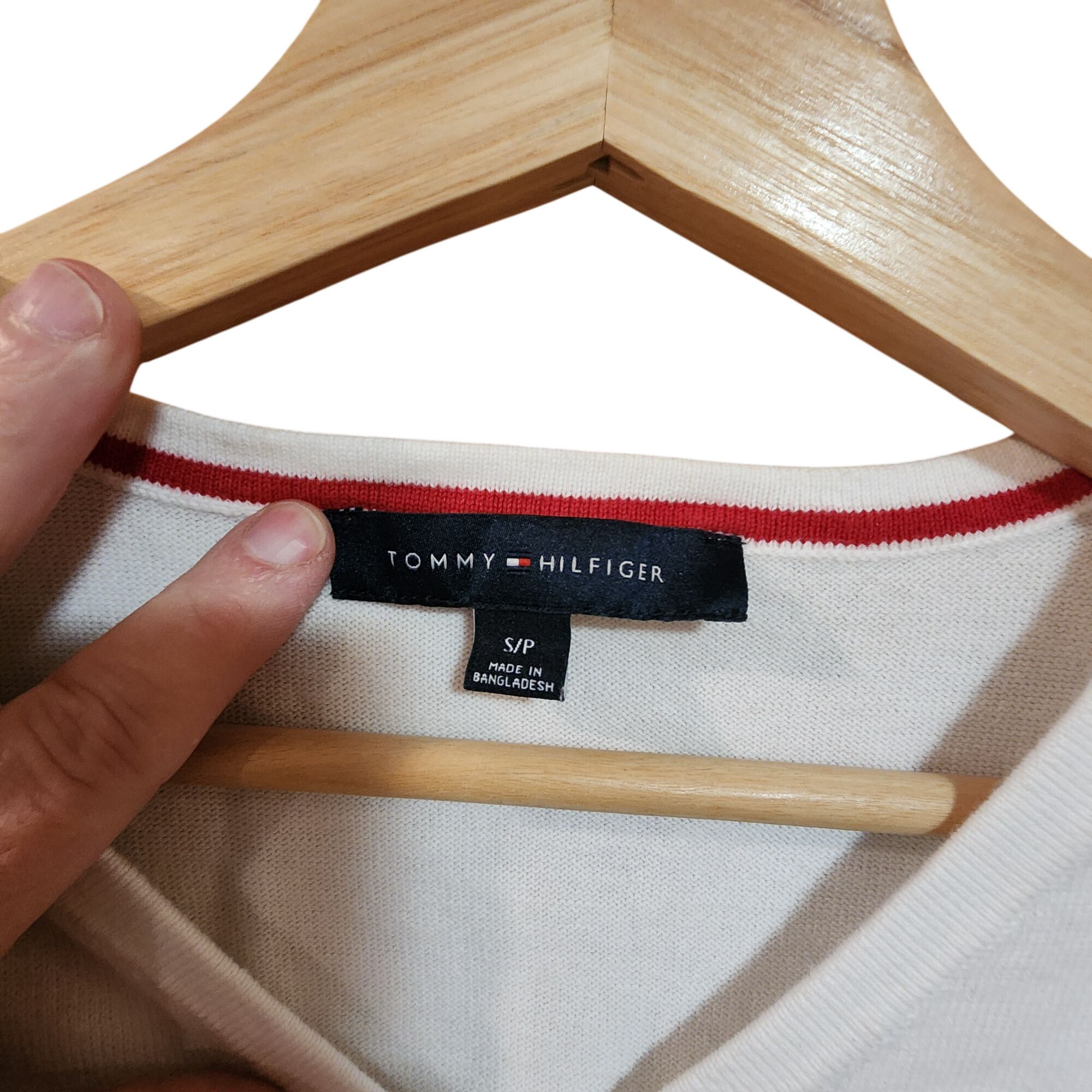 Tommy Hilfiger Tommy Hilfiger womens Colorblock V-Neck Sweater S White Red Size S / US 4 / IT 40 - 4 Thumbnail