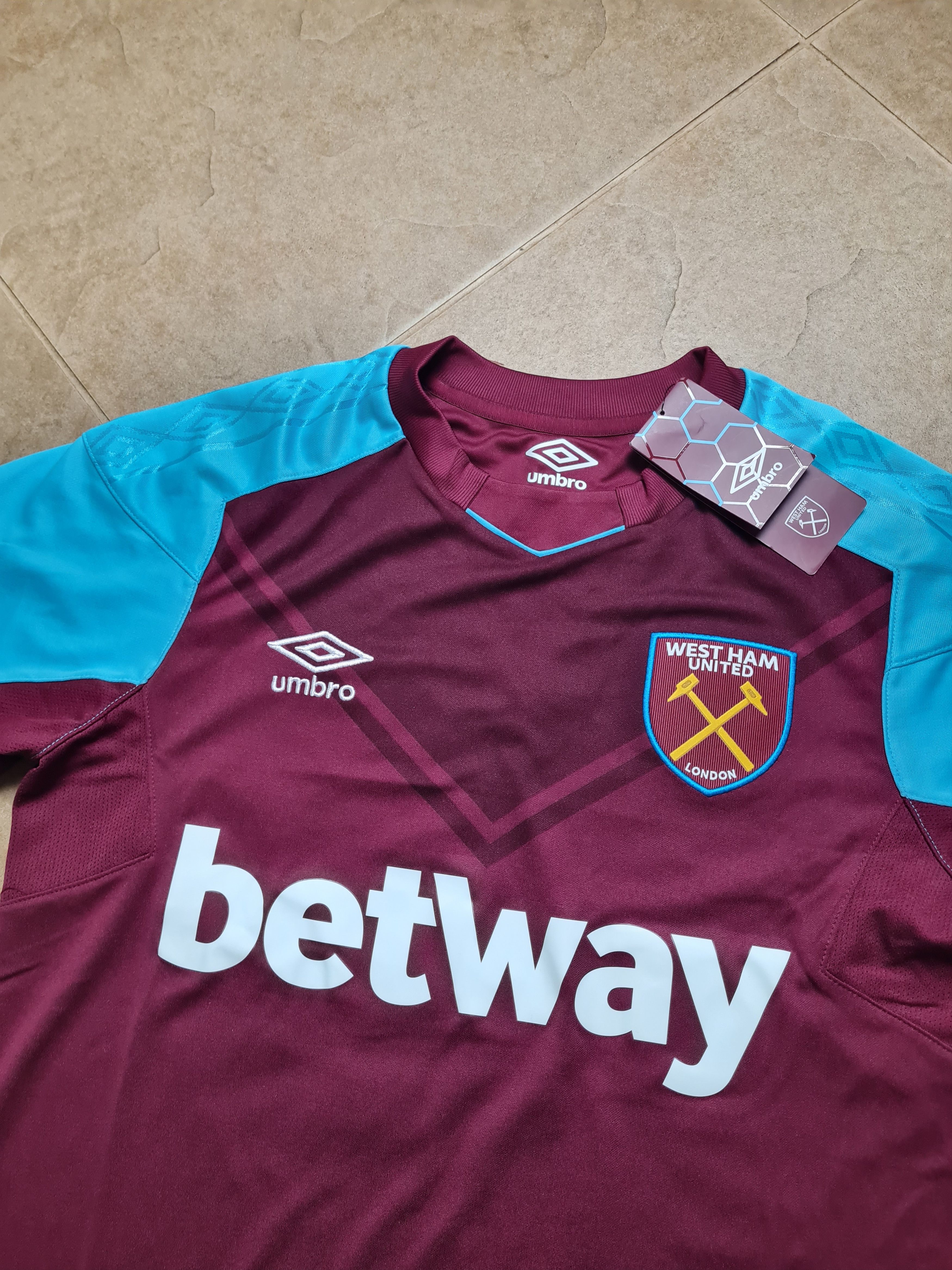 Umbro WEST HAM UNITED 2017-18 shirt trikot maglia camiseta #70 Size US S / EU 44-46 / 1 - 21 Thumbnail