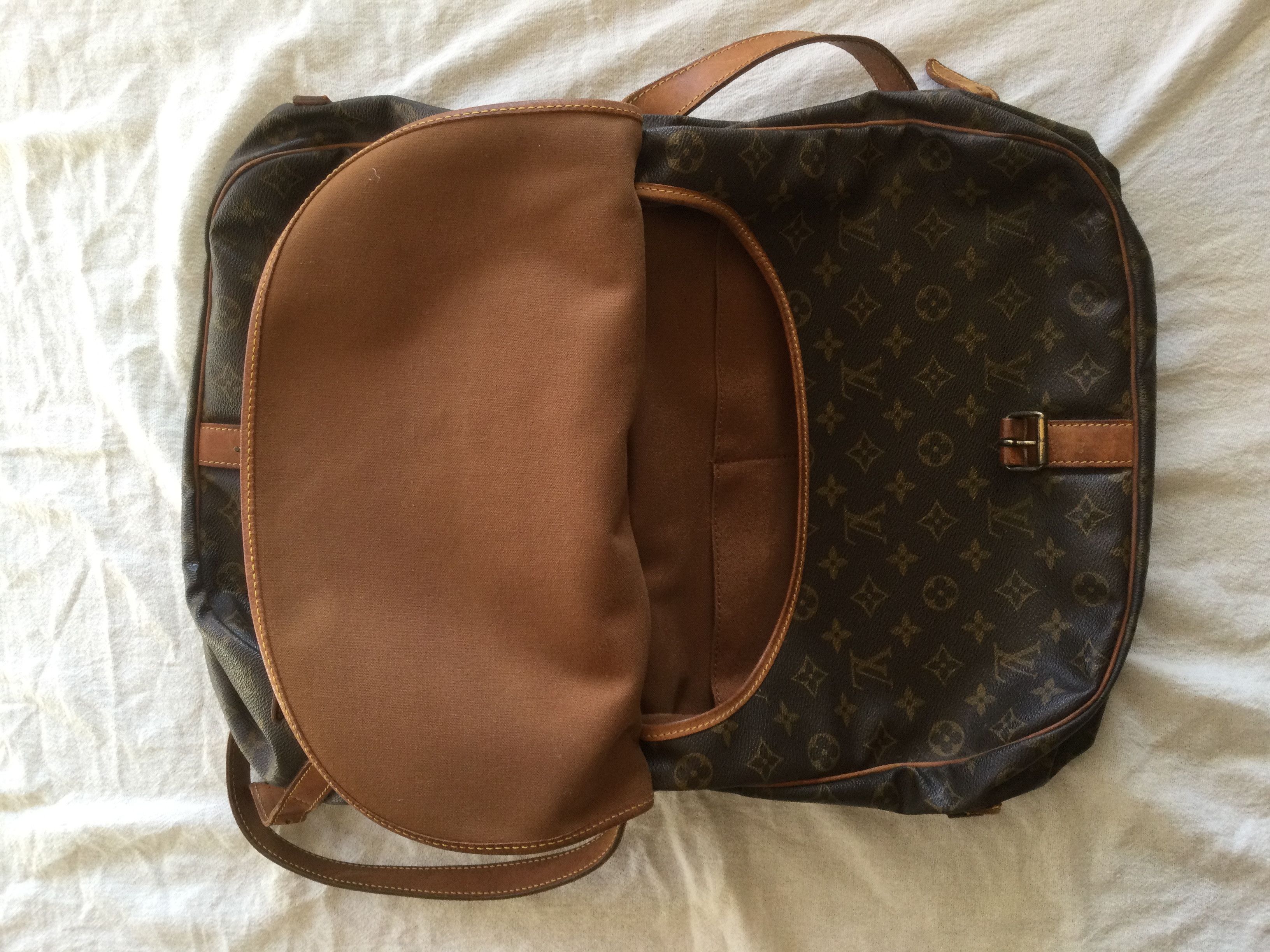 Louis Vuitton Vintage Louis Vuitton Saumur 35 Crossbody Shoulder Bag Size ONE SIZE - 10 Thumbnail