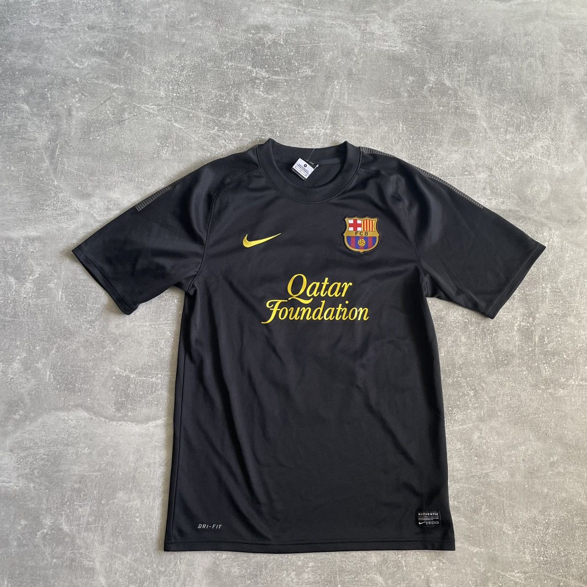 Nike Barcelona shirt 2013 Soccer #10 Messi Nike Jersey Mens GOAT Size US S / EU 44-46 / 1 - 2 Thumbnail