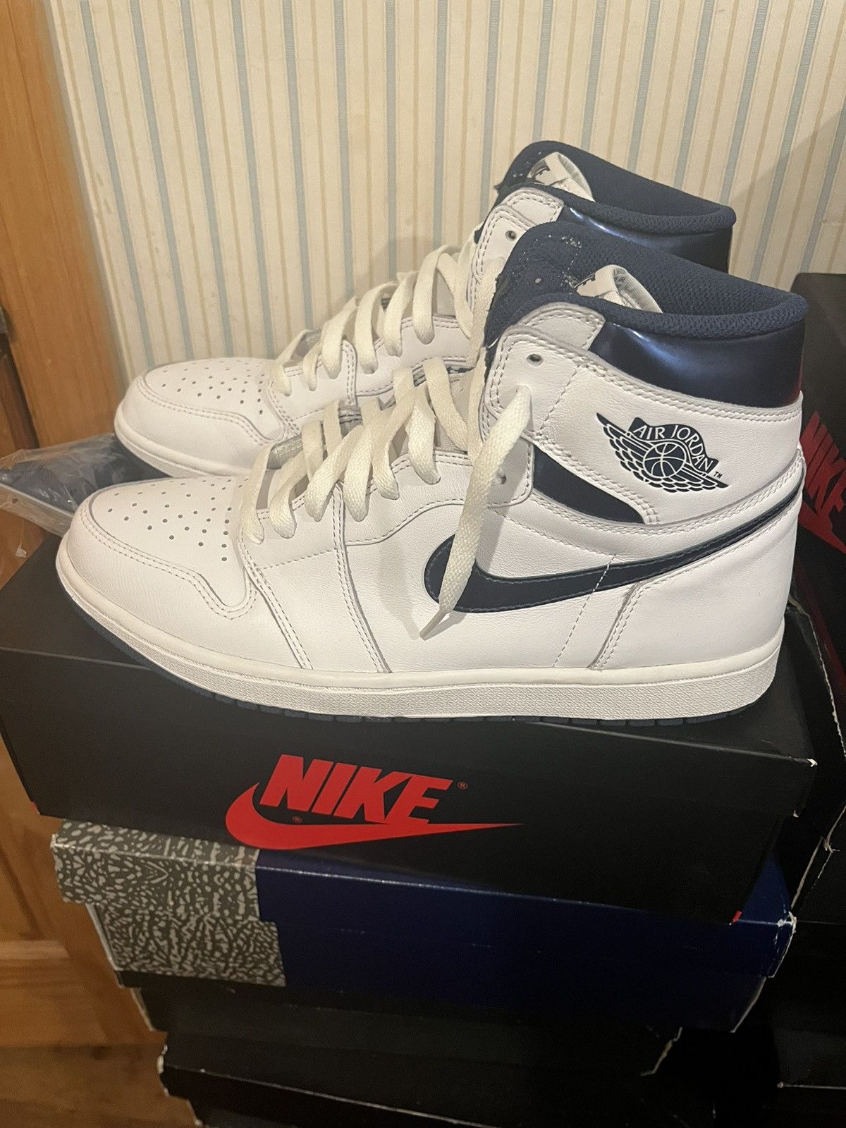 Jordan Brand Air Jordan 1 Retro Metallic Navy 2016 Size 11 Size US 11 / EU 44 - 5 Thumbnail