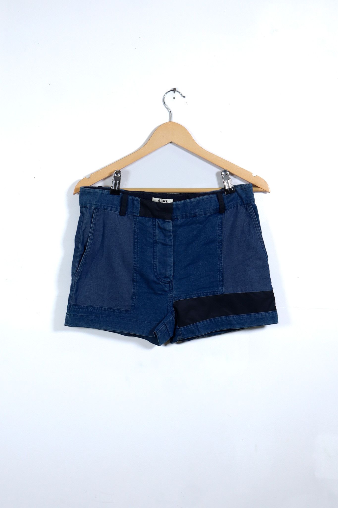 Acne Studios Acne Studio Bonnie Denim Patchwork Shorts Size 26" / US 2 / IT 38 - 1 Thumbnail