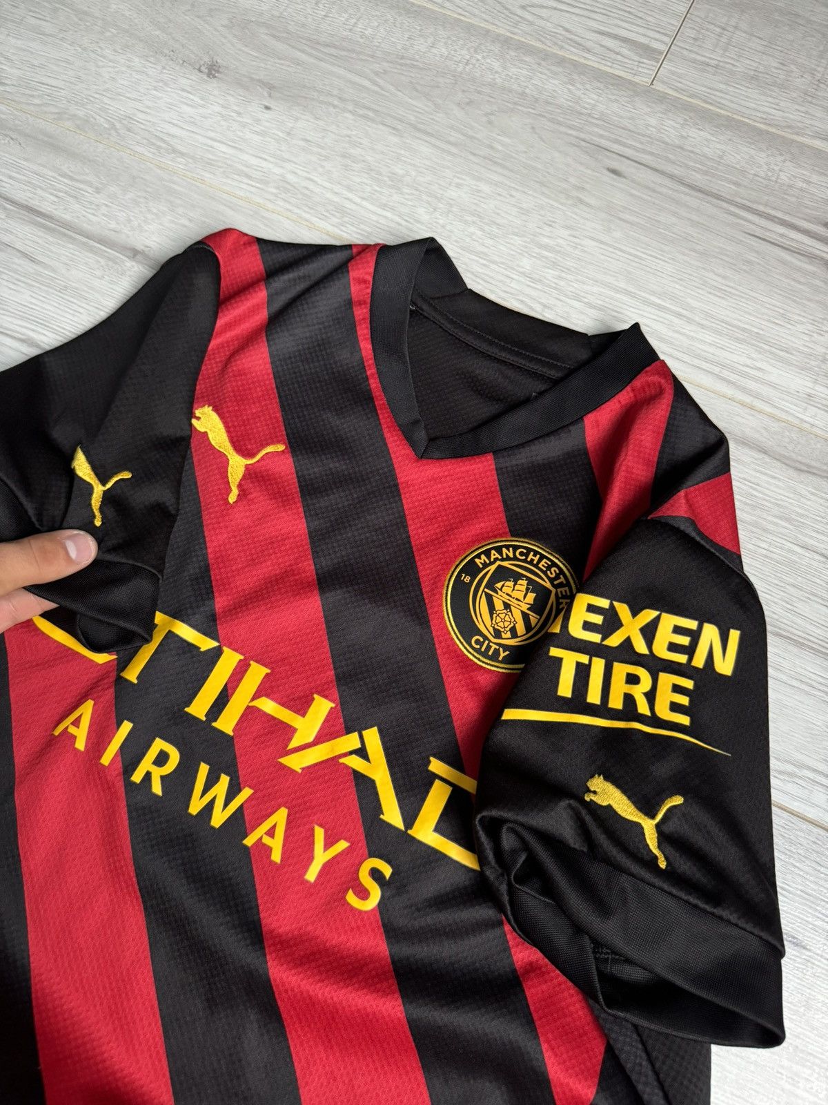 Puma #9 Haaland Manchester City Soccer Jersey Shirt 2022 kit Size US S / EU 44-46 / 1 - 4 Thumbnail