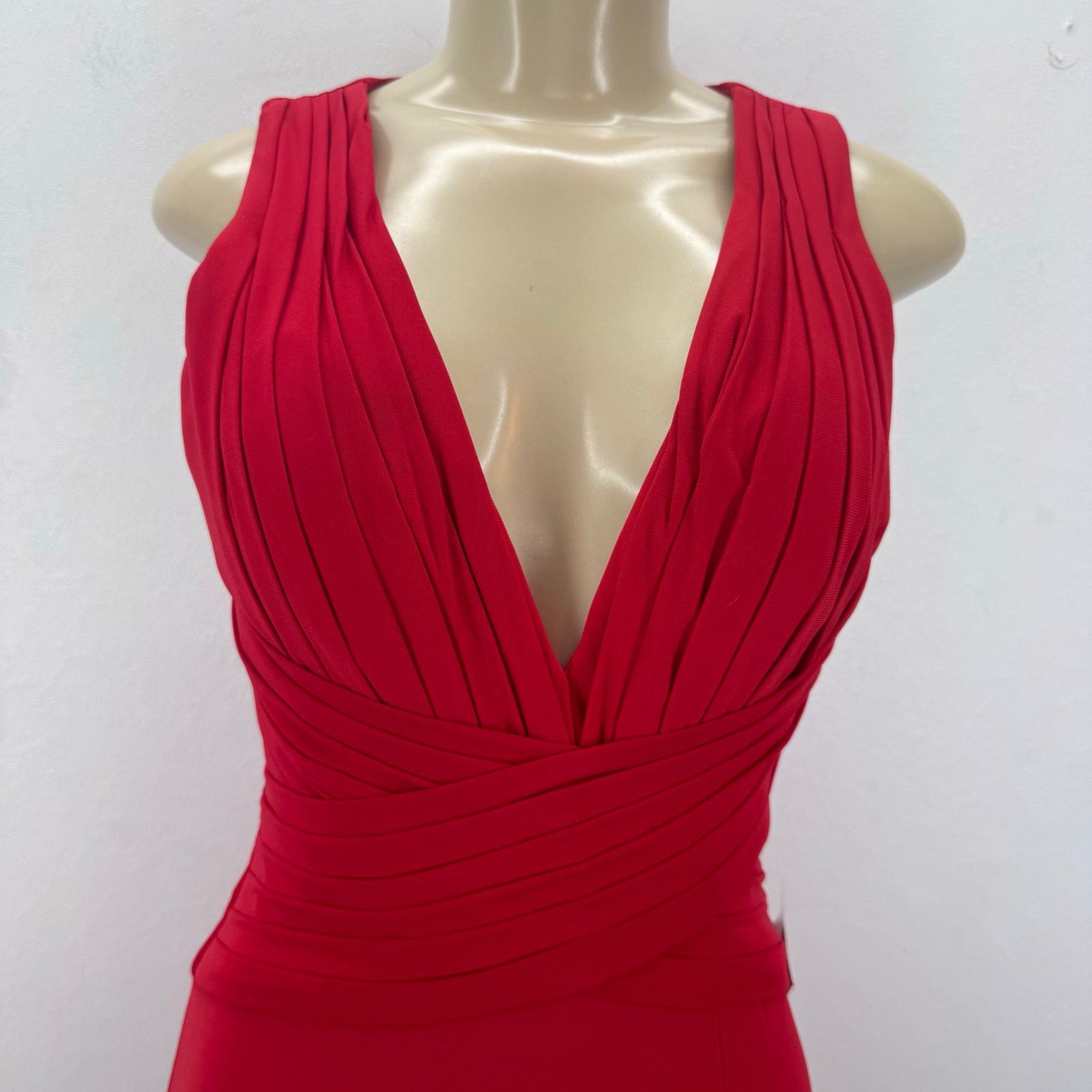Mac Duggal Mac Duggal Women's Pleated Wrapping Sleeveless Gown Red sz 2 Size XS / US 0-2 / IT 36-38 - 3 Thumbnail