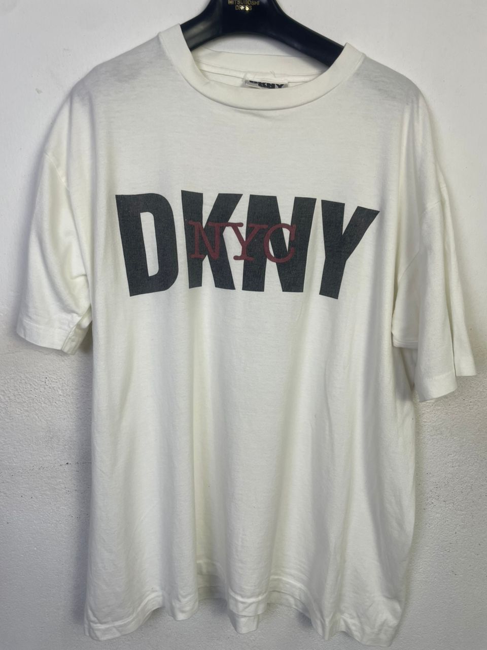 DKNY × Vintage Vintage DKNY Jeans Tshirt Size US XL / EU 56 / 4 - 1 Thumbnail