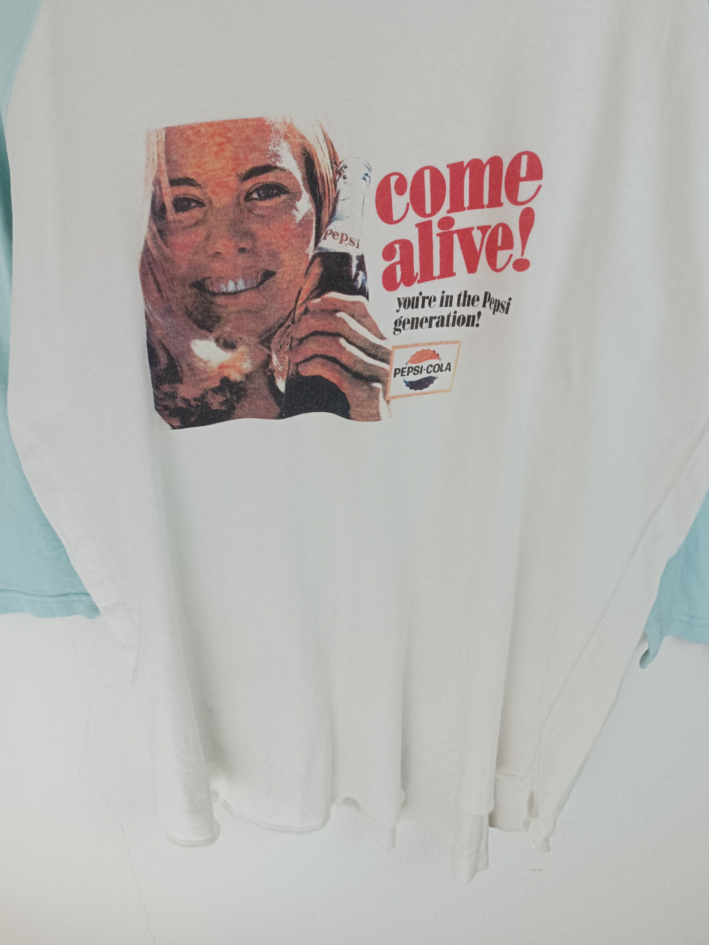 Pepsi VINTAGE Y2K PEPSI COLA DRINKS COME ALIVE! COCA COLA RARE TEE Size US M / EU 48-50 / 2 - 6 Thumbnail