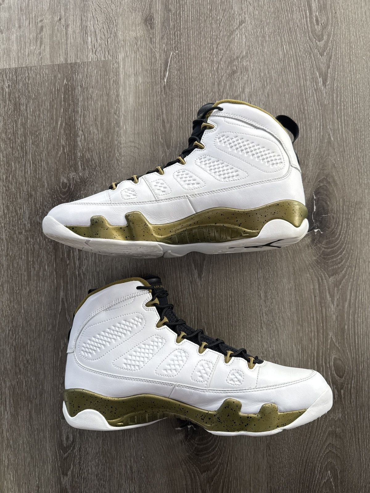 Jordan Brand Air Jordan 9 Retro “Statue” **PRE-OWNED** Size US 11.5 / EU 44-45 - 2 Thumbnail