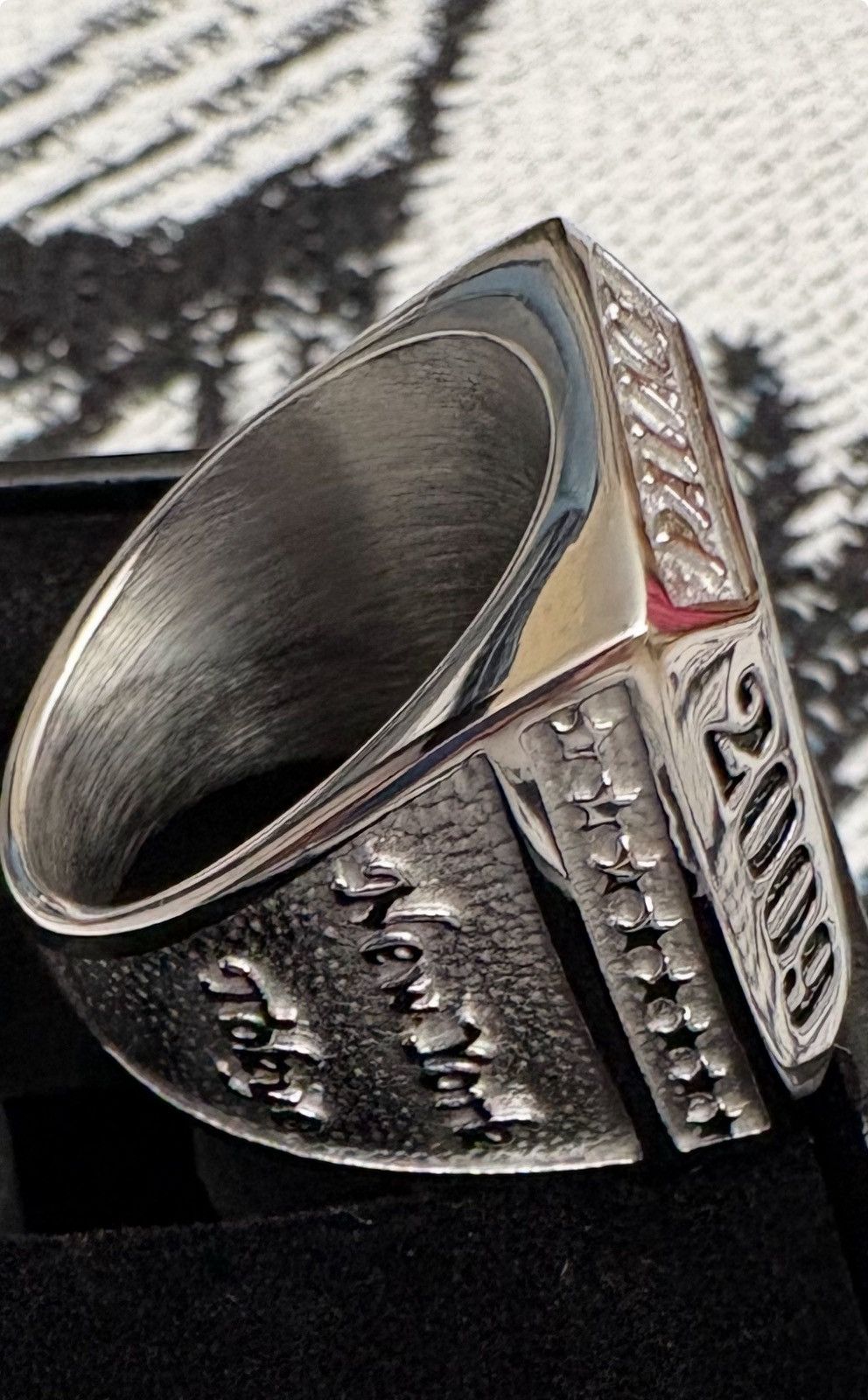 Palace MVP BULLDOG RING SIZE 9.5