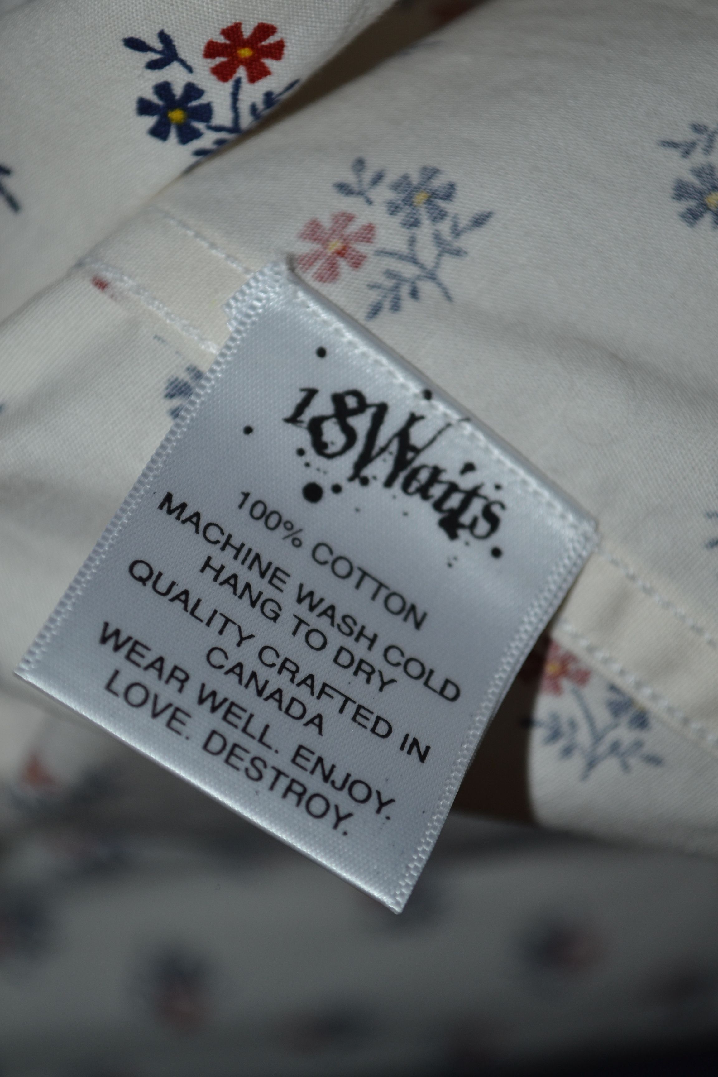 18 Waits 18 Waits Dylan Vintage Flowers White shirt XL Size US XL / EU 56 / 4 - 7 Thumbnail