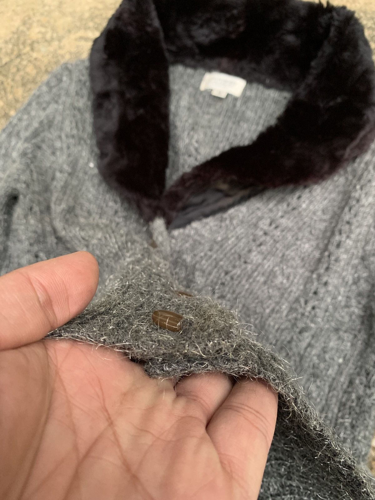 If Six Was Nine × Japanese Brand × Le Grande Bleu (L.G.B.) 2000s Cozzi Japan Avant Garde Fur Mohair Knitwear Cardigan Size S / US 4 / IT 40 - 9 Thumbnail