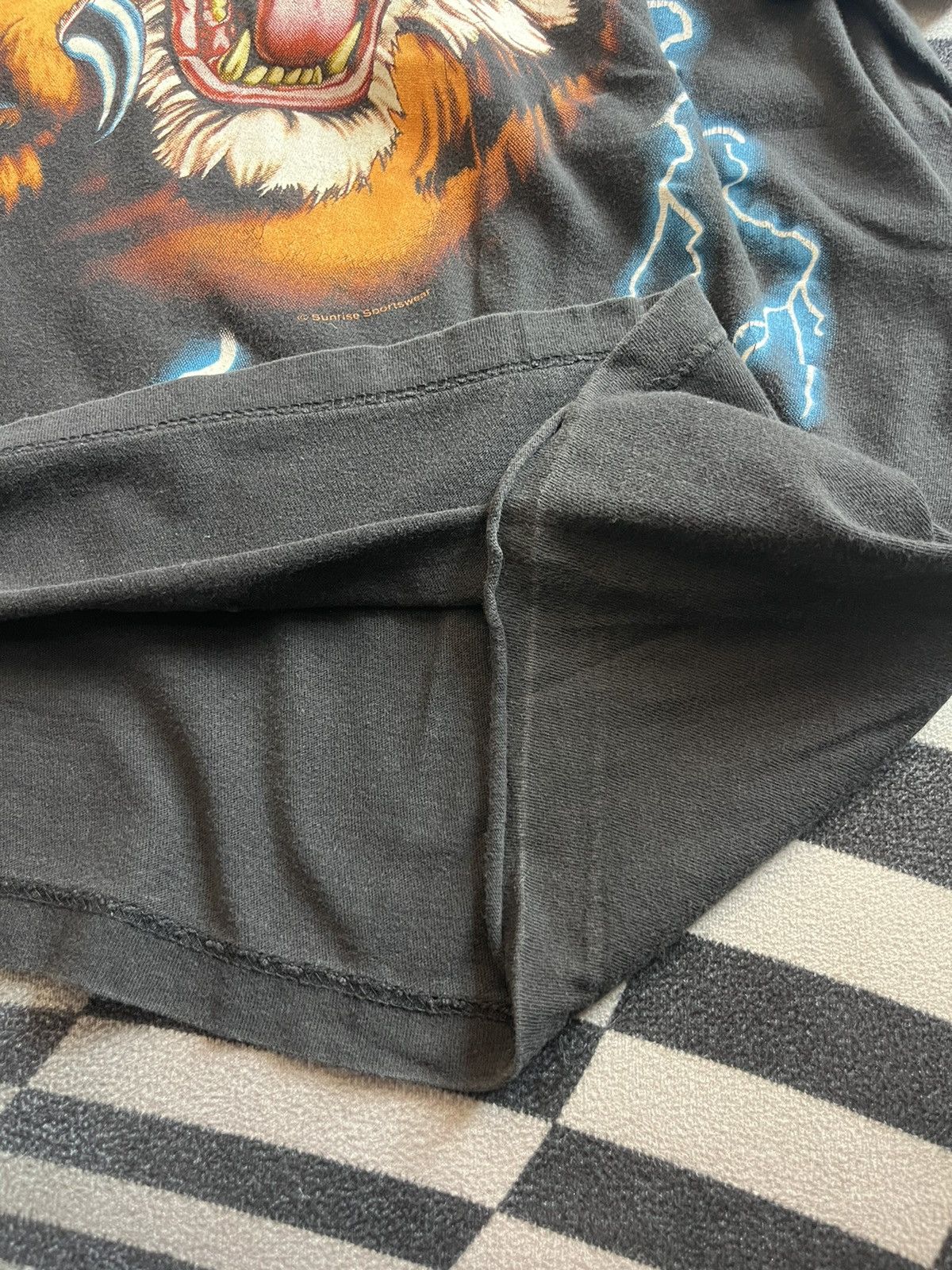 Vintage Vintage AMERICAN THUNDER TIGER 90’s Sunrise Sportswear Size US XL / EU 56 / 4 - 9 Thumbnail