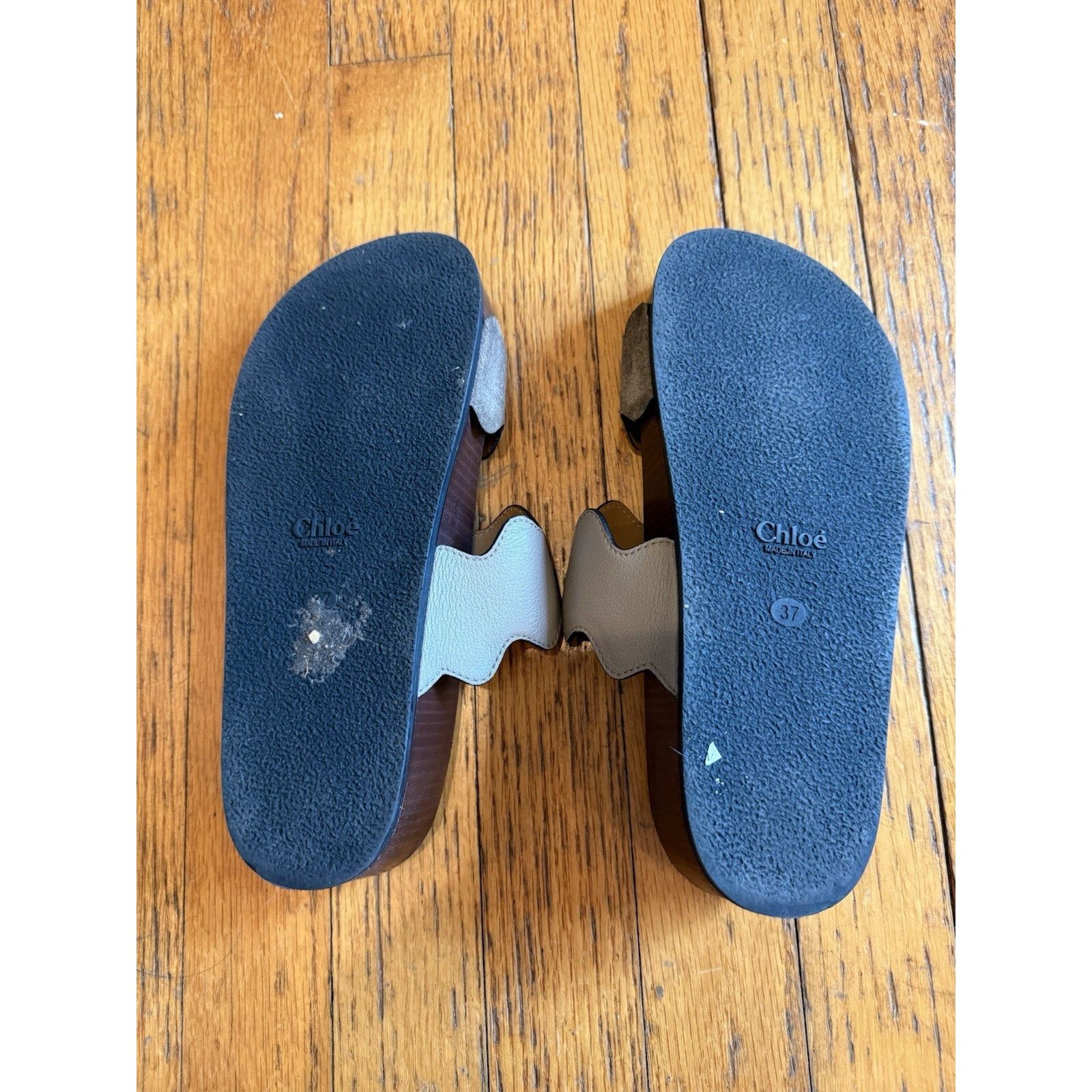 Chloe Authentic Chloe Carrara Scalloped slide sandal Gray Size 37 Size US 7 / IT 37 - 5 Thumbnail