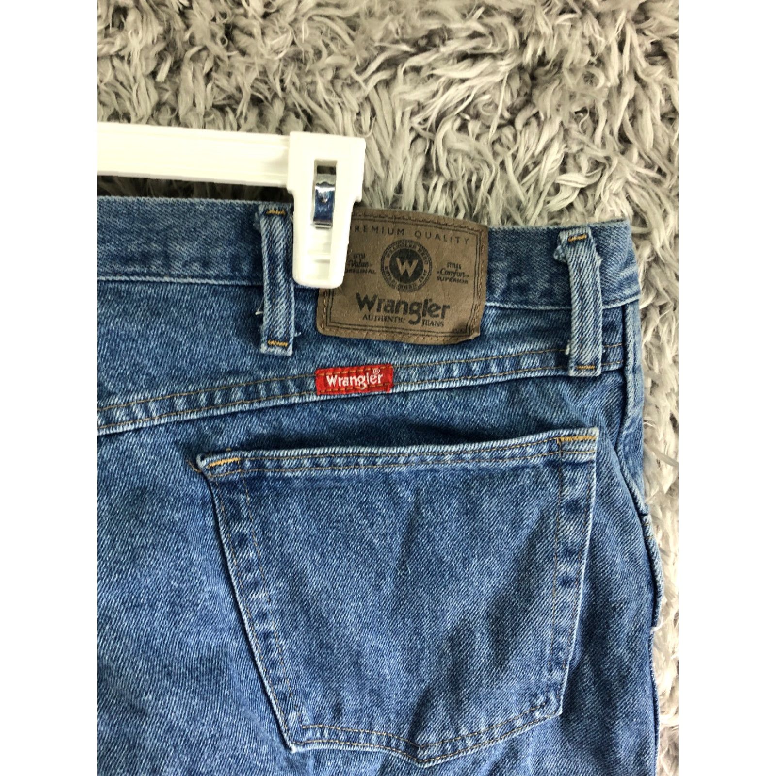 Wrangler Wrangler Jeans Mens 38x30 Mid Rise Straight Leg Medium Wash Blue Denim Jeans Size US 38 / EU 54 - 6 Thumbnail
