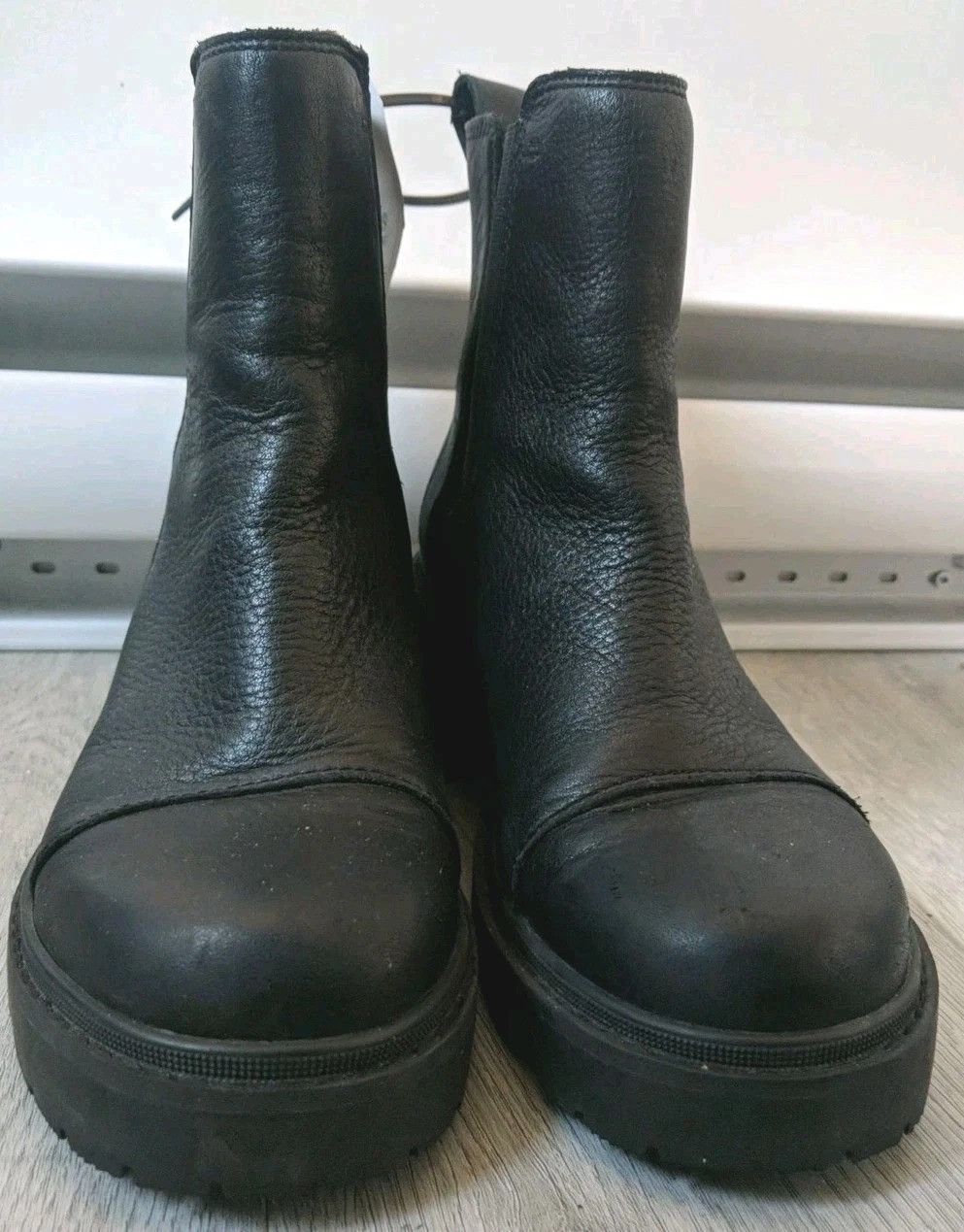 SOREL Sorel Joan Now Chelsea Boots Leather Lug Sole Block Heel Size US 8.5 / IT 38.5 - 2 Thumbnail