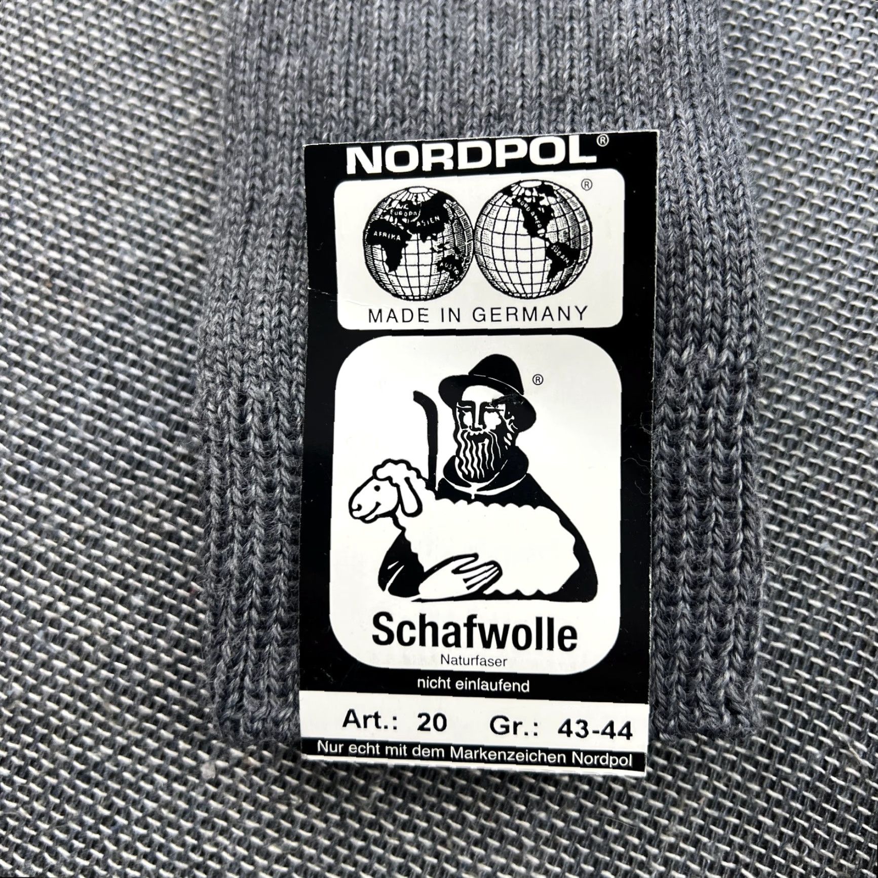 Vintage NORDCAP Socks Unisex Adults 43-44 Gray Knee High 60% Wool 40% Polyester Outdoor Germany Schafwolle 60% New Wool Thermal Antibacterial Breathable Long Size 42 - 2 Thumbnail