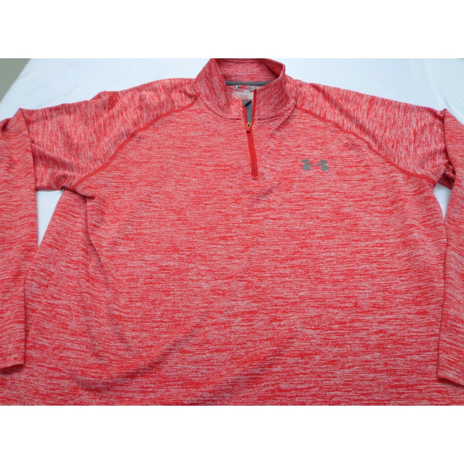 Under Armour Under Armour HeatGear Long Sleeve Shirt Red Medium 1/4 Zip Loose Fit Mens Regular Size M Size US M / EU 48-50 / 2 - 2 Thumbnail