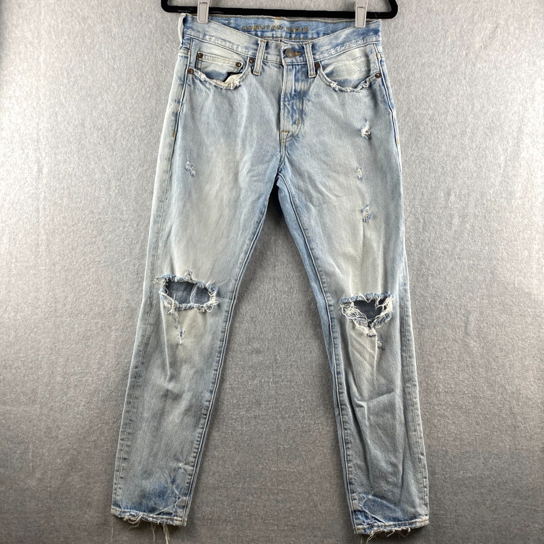 American Eagle Outfitters American Eagle Jeans Mens 28 X 30 Blue Light Wash Distressed Relaxed Straight Size US 28 / EU 44 - 2 Thumbnail