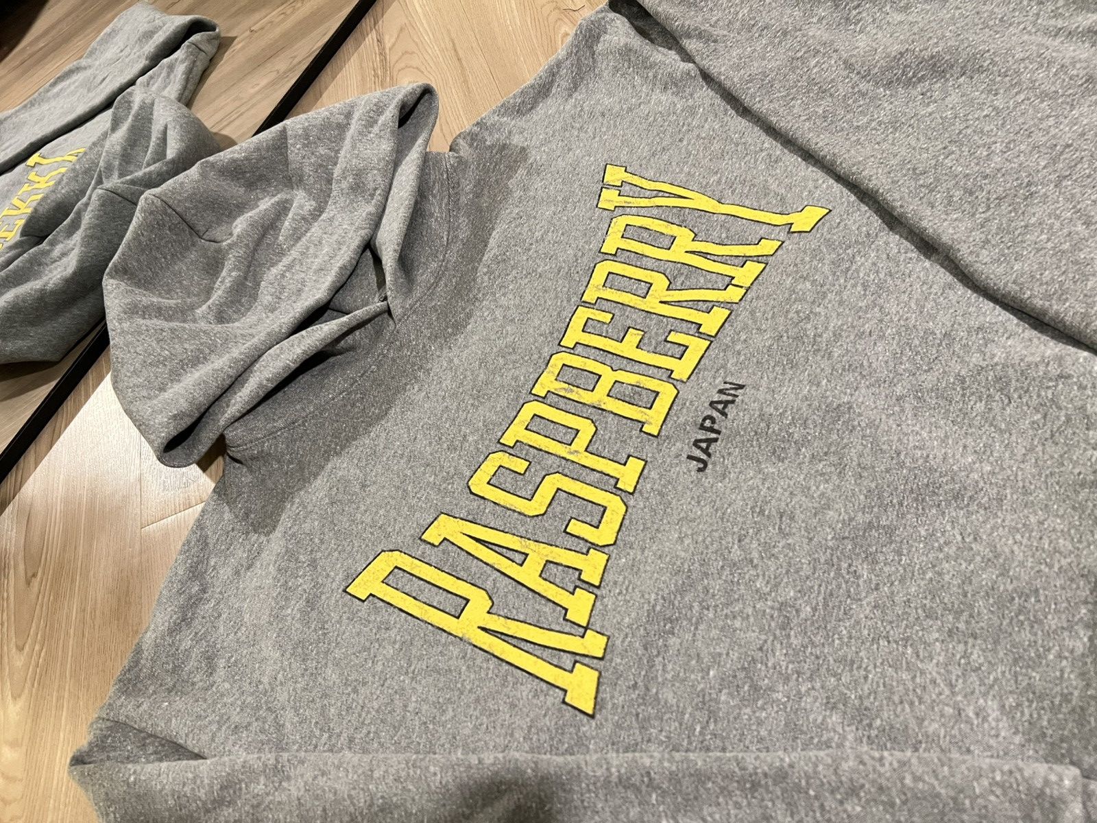 The GV Gallery GV Gallery Sample Raspberry Japan Hoodie Size US L / EU 52-54 / 3 - 2 Thumbnail