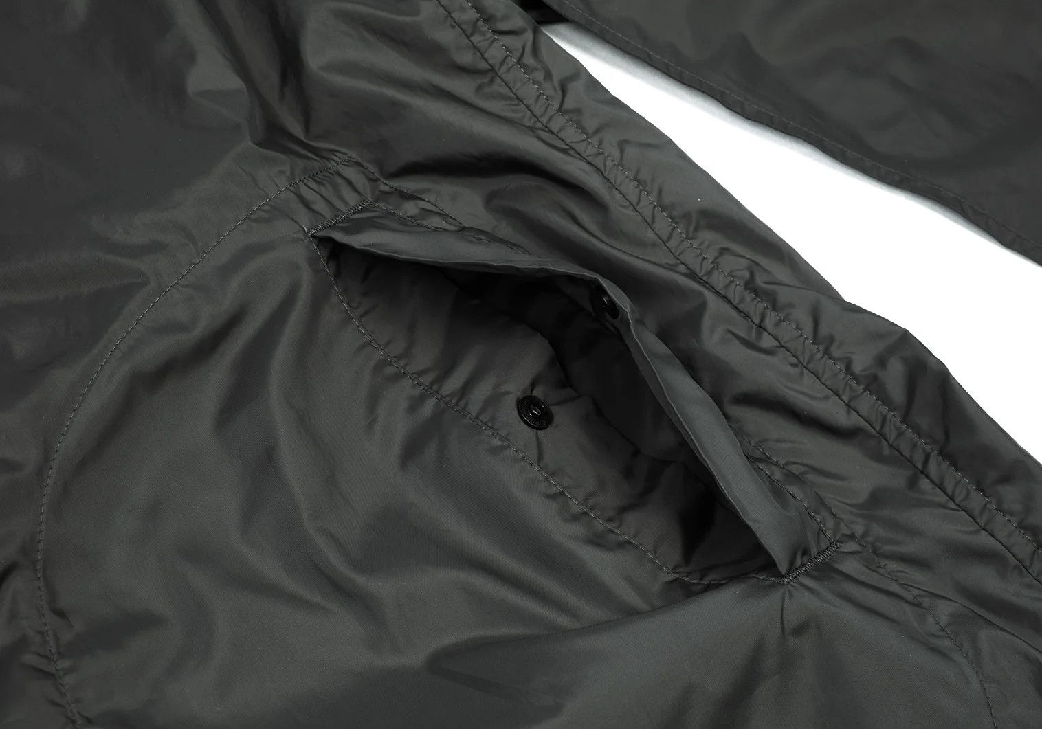 Issey Miyake Hooded Removable Design Polyester Coat in Gray Size US M / EU 48-50 / 2 - 11 Thumbnail