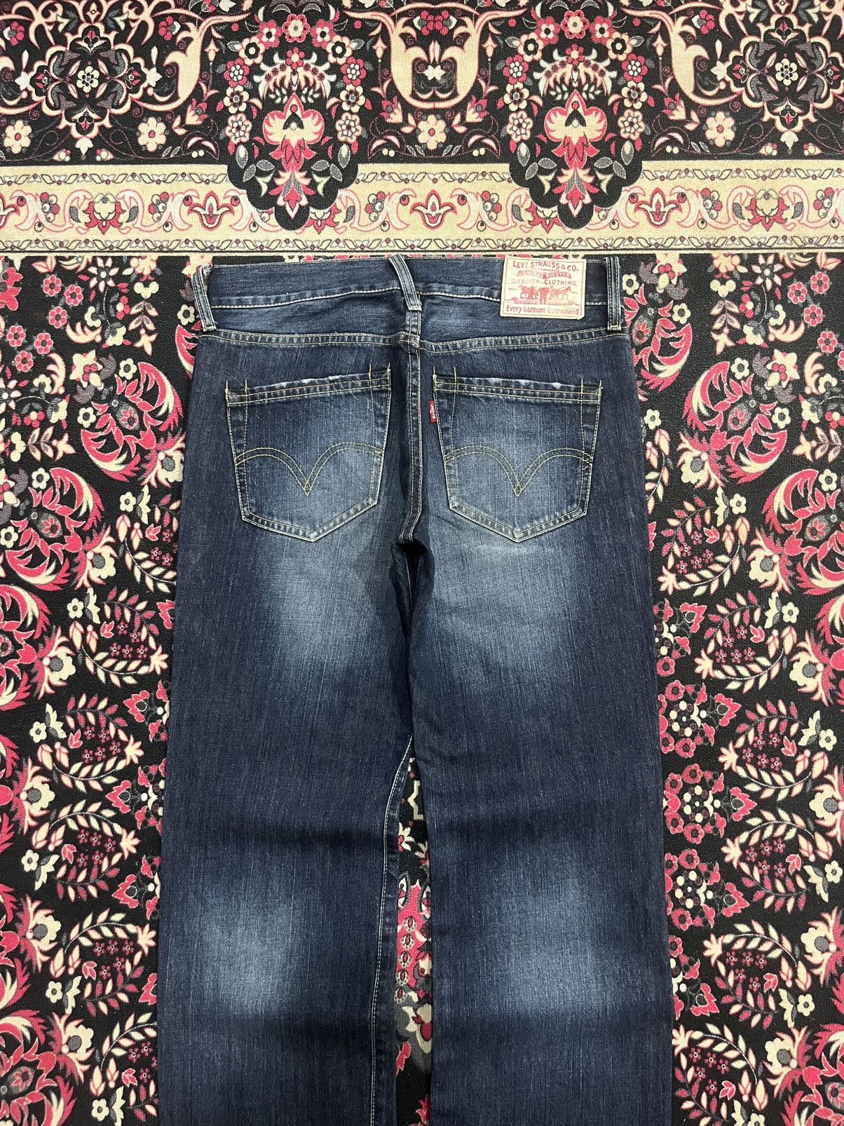 Levi's × Vetements Vintage Levi’s Dark Blue Faded Washed Distress Tapered Jeans Size US 28 / EU 44 - 6 Thumbnail