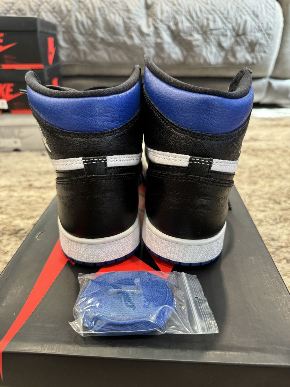Jordan Brand Air Jordan 1 Retro Size US 10 / EU 43 - 4 Thumbnail