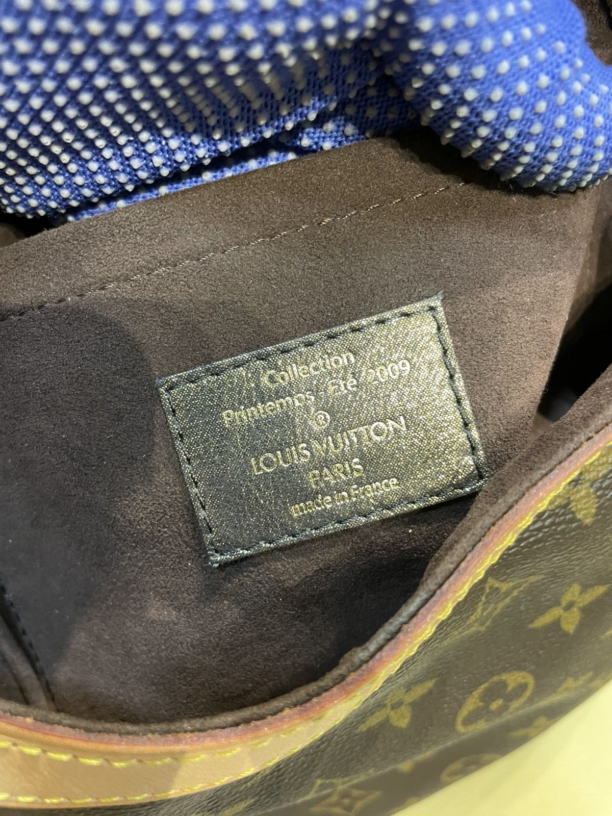 Louis Vuitton AUTHENTIC LOUIS VUITTON LIMITED EDITION KALAHARI GM Size ONE SIZE - 19 Thumbnail