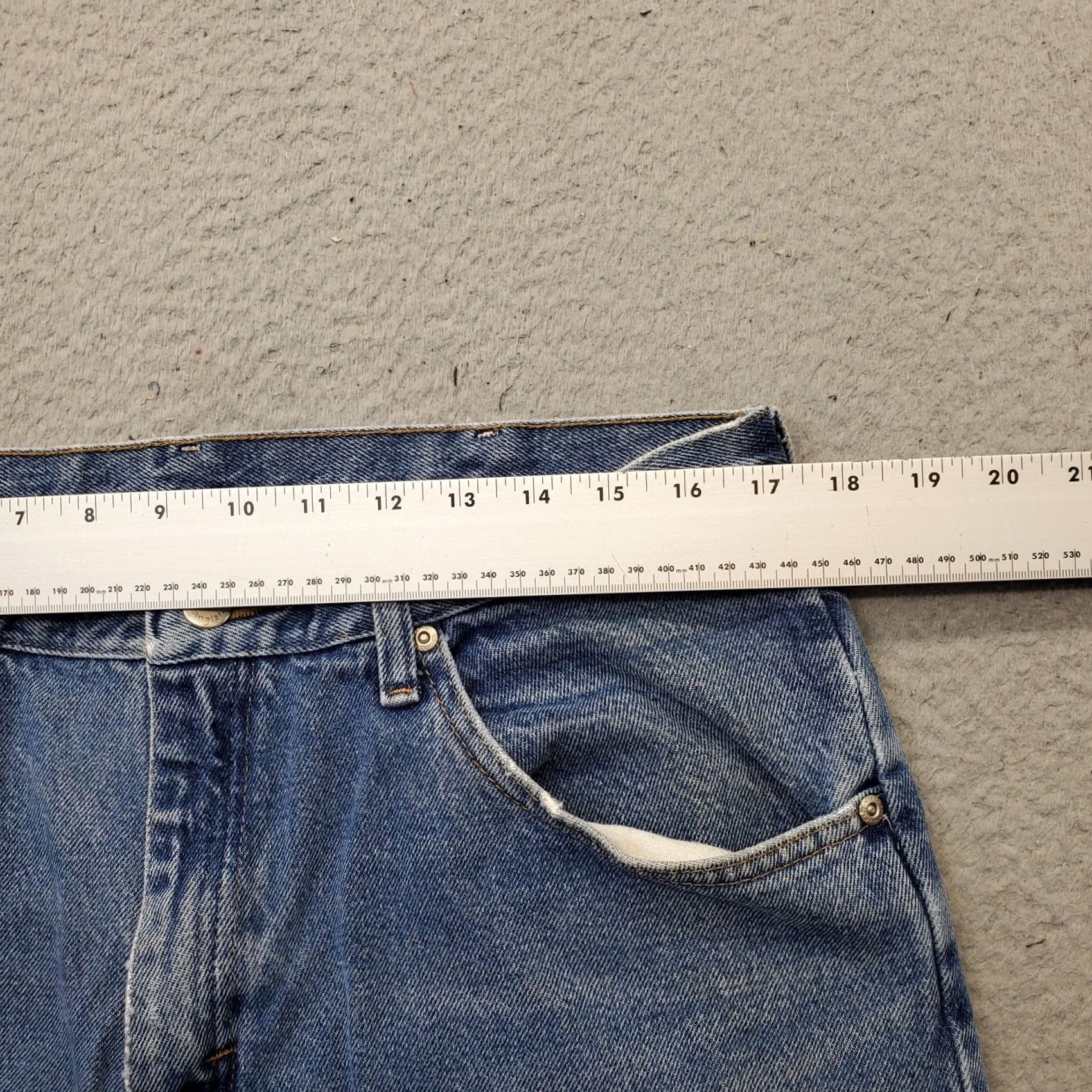 Wrangler Wrangler Jeans Mens 35x30 Blue Premium Denim Relaxed 5-Pocket Straight Leg Size US 35 - 6 Thumbnail