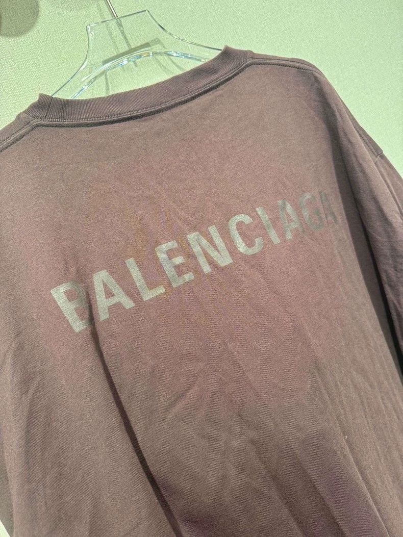 Balenciaga Balenciaga Burgundy Printed Logo Short Sleeve Size US M / EU 48-50 / 2 - 6 Thumbnail
