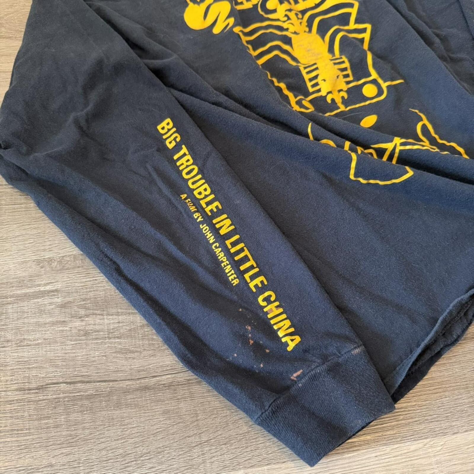 Fruit Of The Loom big trouble in little china long sleeve t shirt L Size US L / EU 52-54 / 3 - 4 Thumbnail