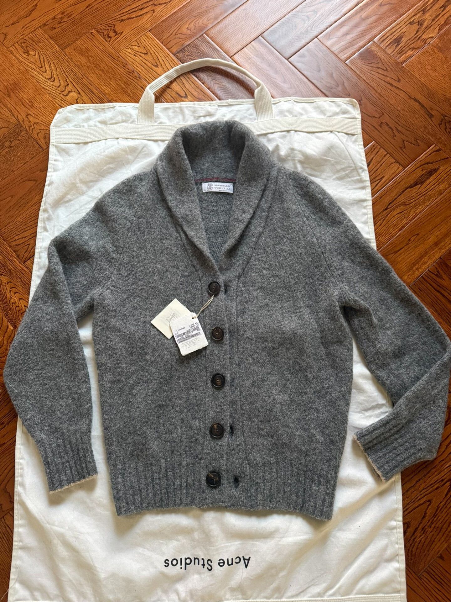 Brunello Cucinelli Brunello Cucinelli Men's Warm Gray Alpaca Cardigan Size US S / EU 44-46 / 1 - 1 Thumbnail