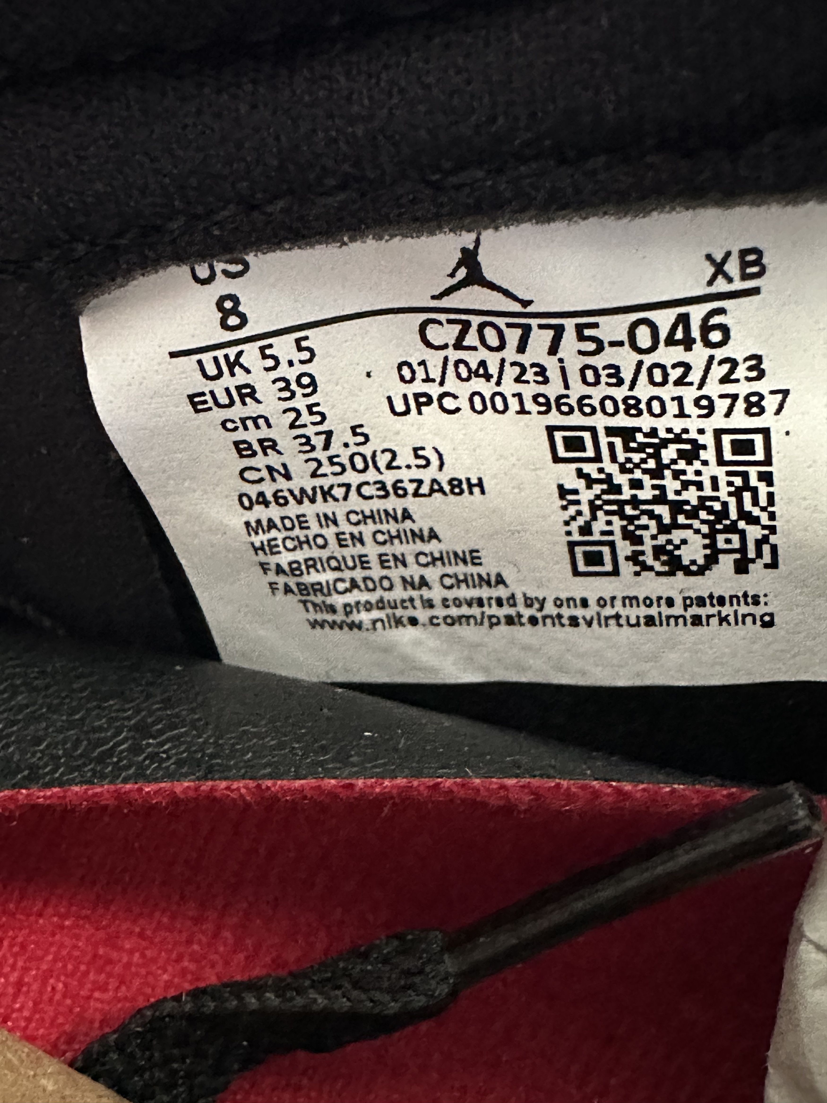 Jordan Brand × Nike WMNS JORDAN 1 RETRO LOW OG "NC TO CHI" Size US 8 / IT 38 - 10 Thumbnail