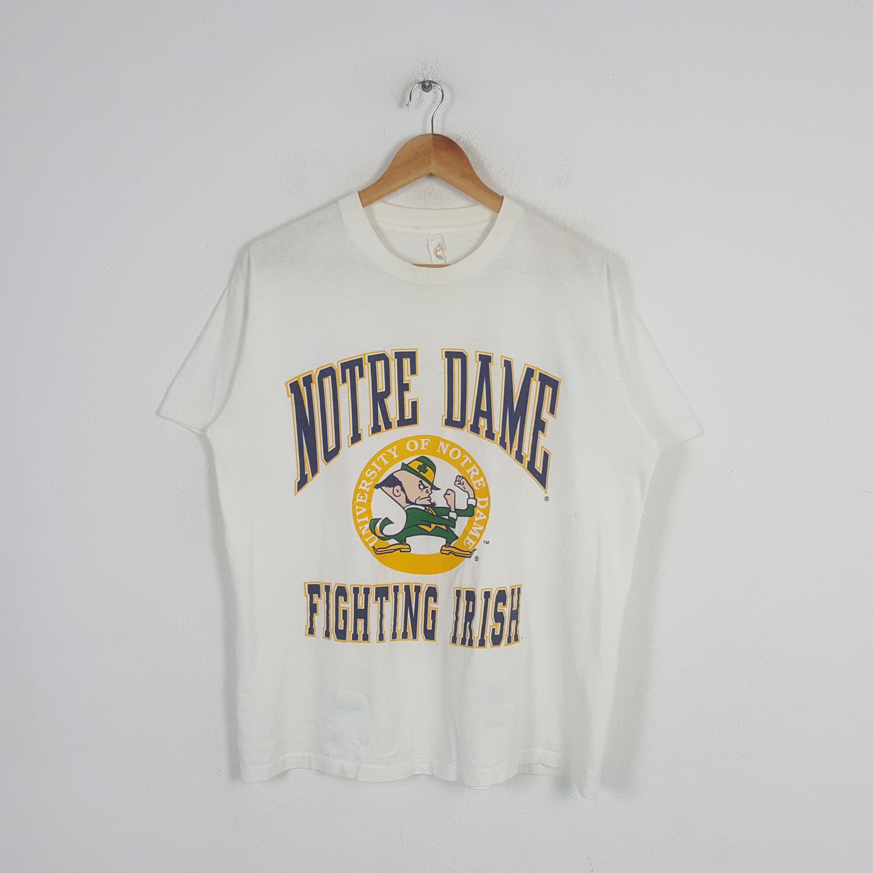 Other Vintage Notre Dame University Football Team Tshirt C285N57 Size US L / EU 52-54 / 3 - 1 Thumbnail