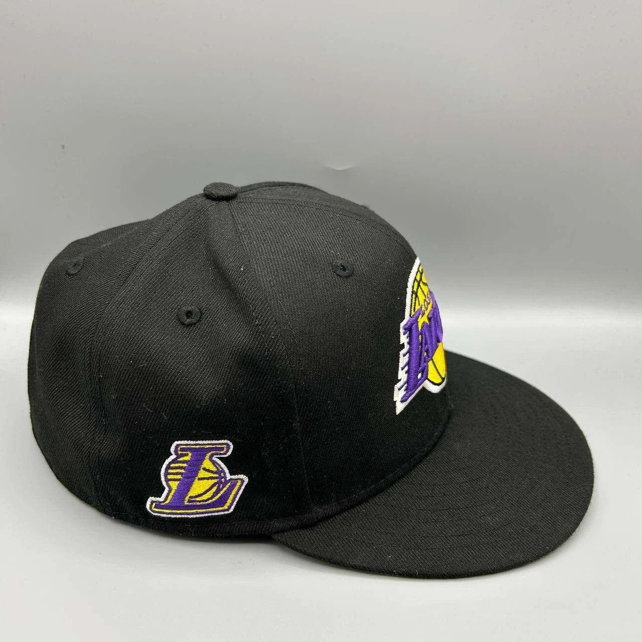 New Era Los Angeles LA Lakers Hat Men 7 3/8 Embroidered NBA Fitted Size ONE SIZE - 2 Thumbnail
