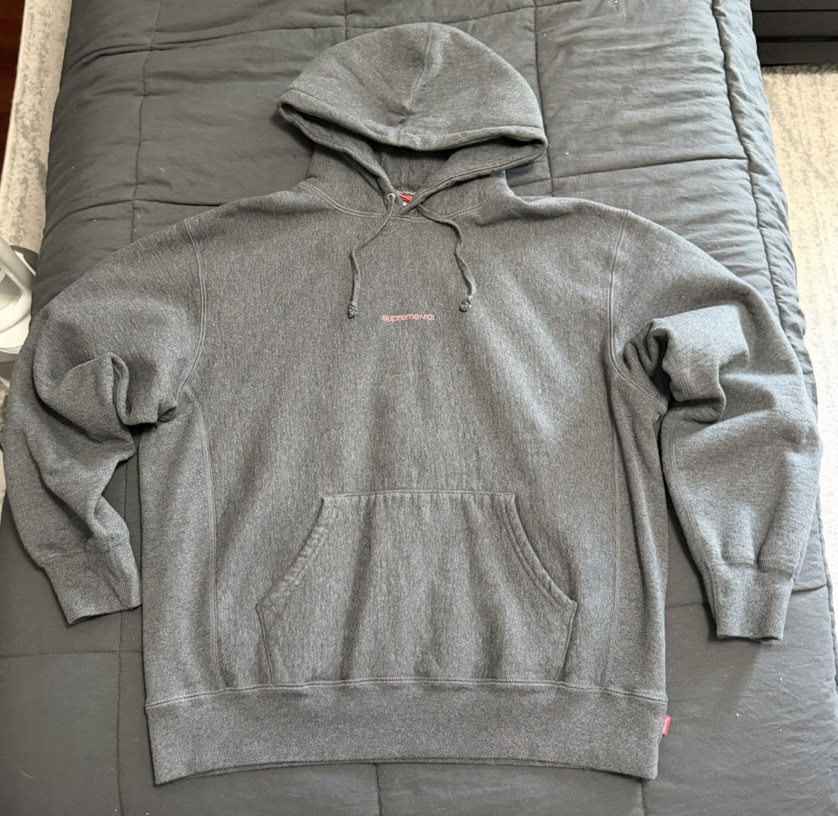 Supreme Gray Supreme Hoodie • Pink Logo Size US L / EU 52-54 / 3 - 1 Thumbnail