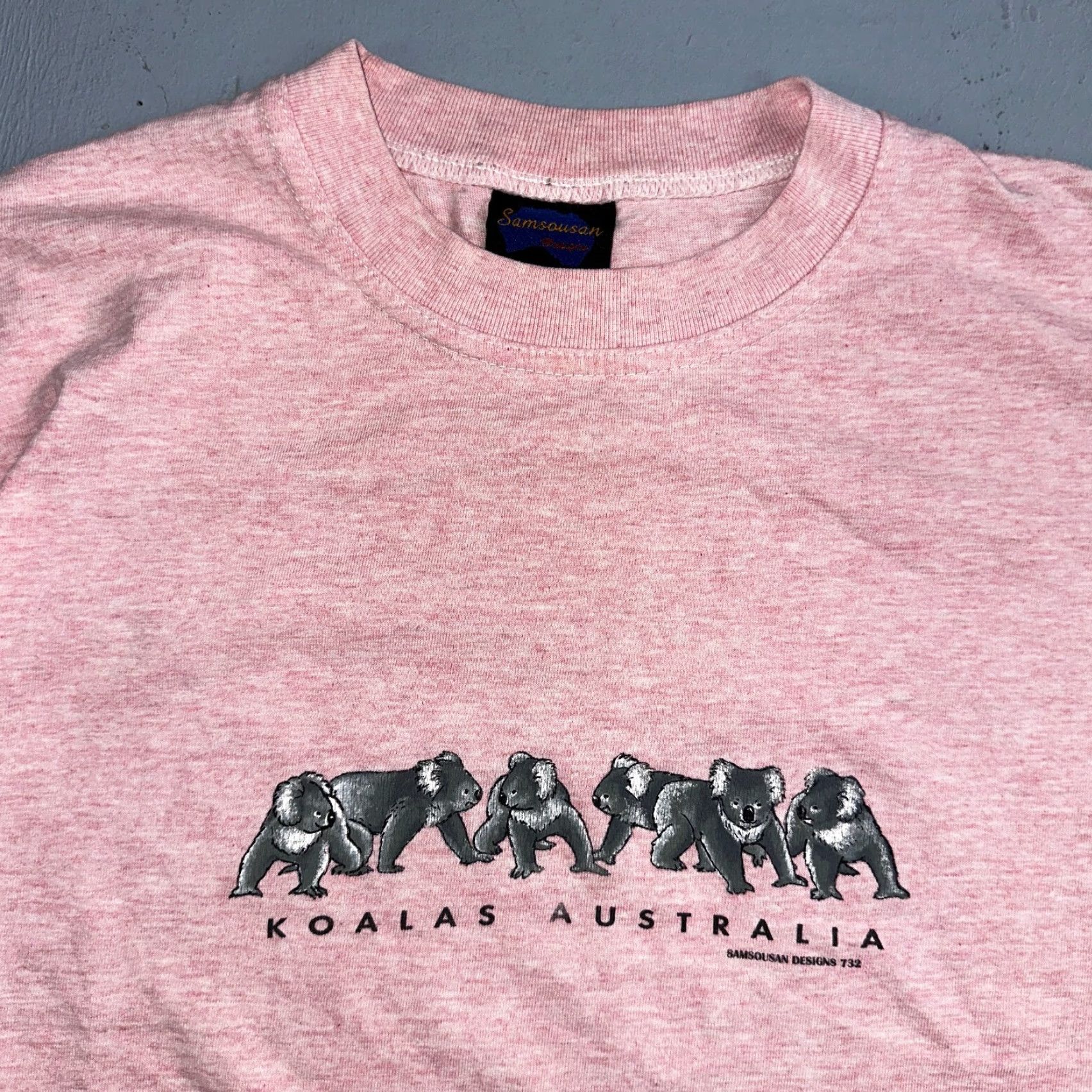 Vintage VINTAGE Koalas Australia T Shirt Pink Single Stitch Cute Animals Travel Fun Graphic Size US XL / EU 56 / 4 - 2 Thumbnail