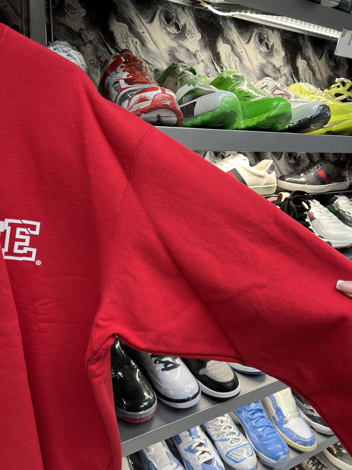 Supreme Supreme Shattered Logo Crewneck Size US XL / EU 56 / 4 - 4 Thumbnail