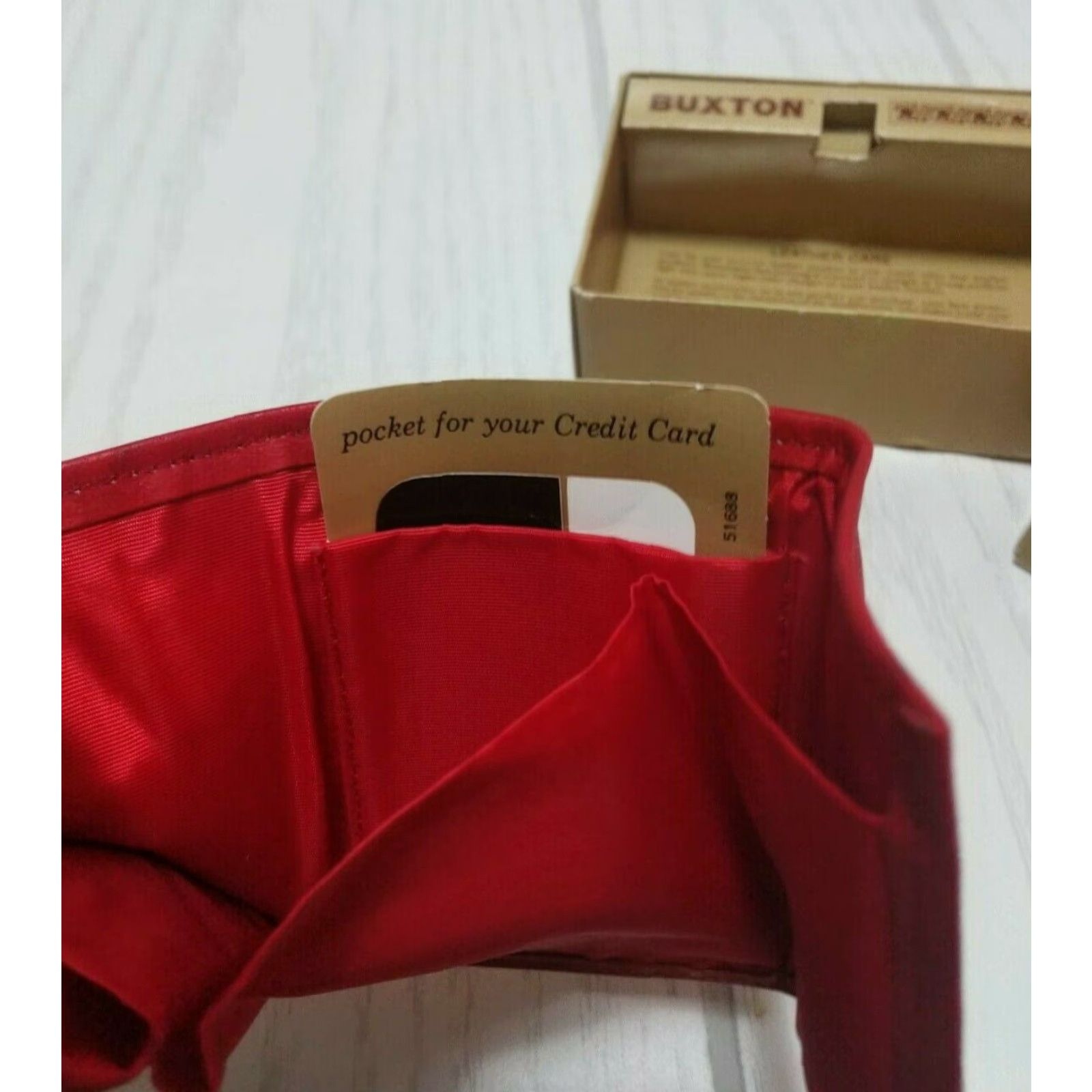 Vintage VINTAGE Buxton Wallet Trifold Card Wallet Red in the Box New Ladies Unisex Size ONE SIZE - 8 Thumbnail