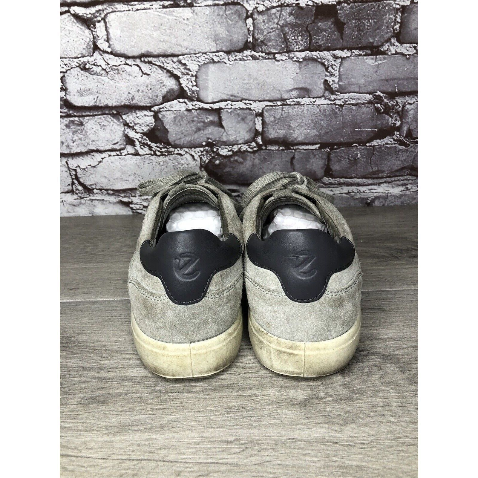 Ecco ECCO Grey Suede Leather Lace Up Comfort Casual Sneakers Shoe Size US 10 / EU 43 - 3 Thumbnail