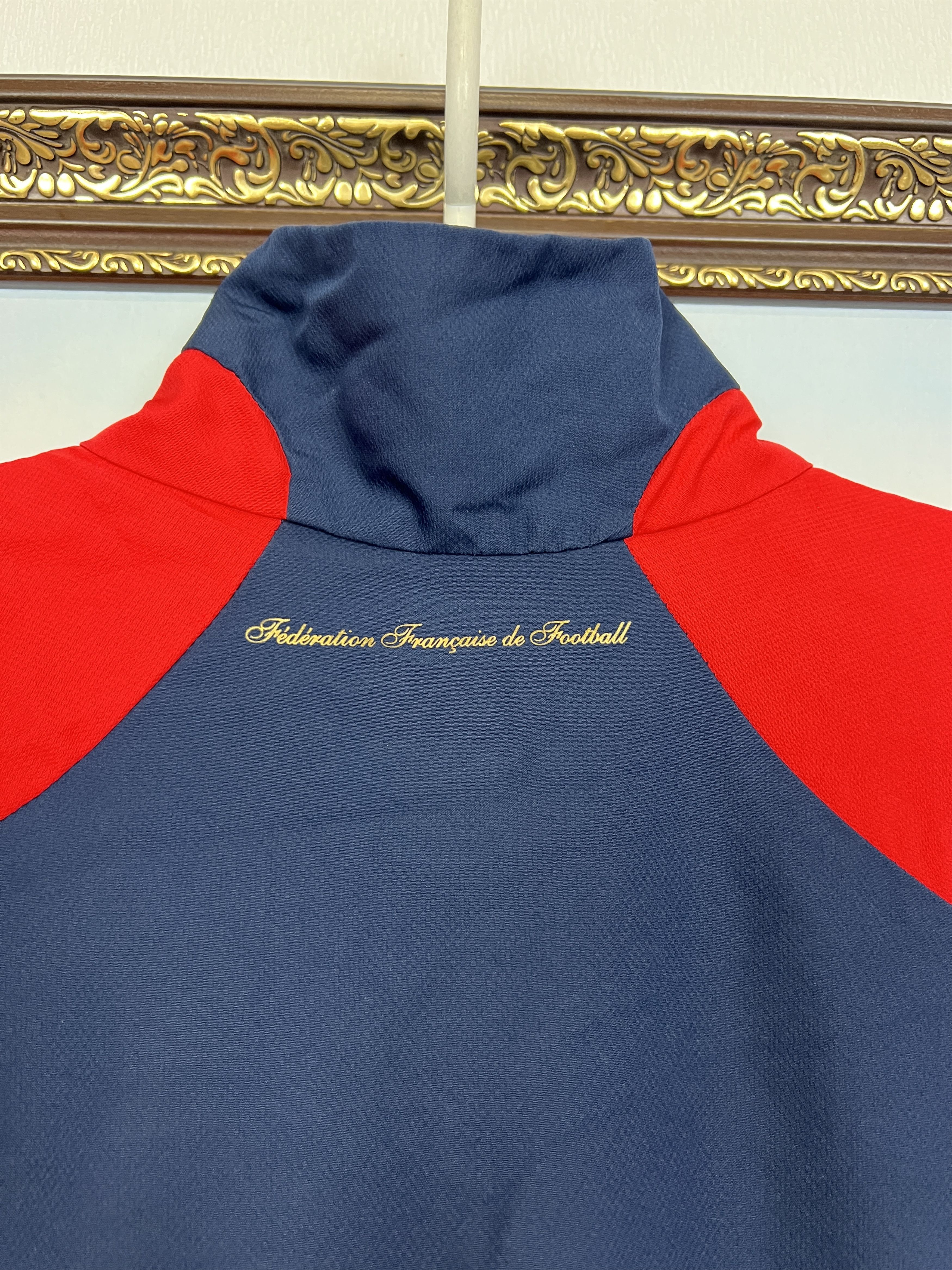 Adidas Vintage Adidas France Football Train Jacket Player Issue Size US L / EU 52-54 / 3 - 17 Thumbnail