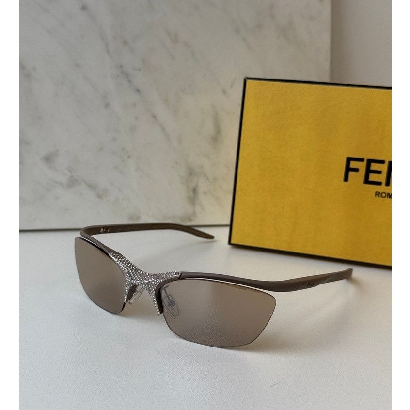 Fendi NEW Fendi FE40176U Crystal Mask Sunglasses Beige $1210 Size ONE SIZE - 1 Thumbnail