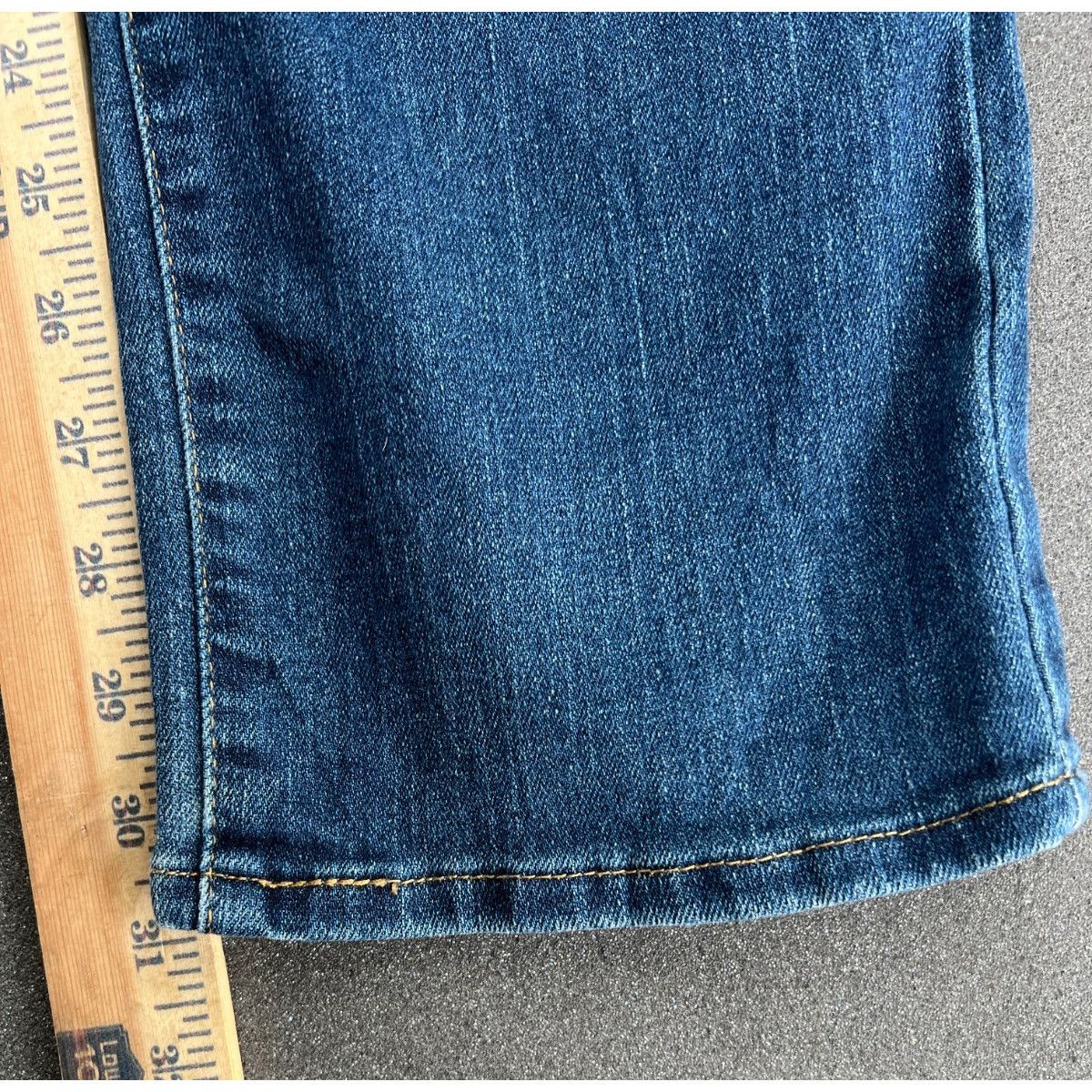 Levi's Levi’s Signature Jeans Men’s 16M W33 L32 Mid Rise Straight S Size US 33 - 2 Thumbnail