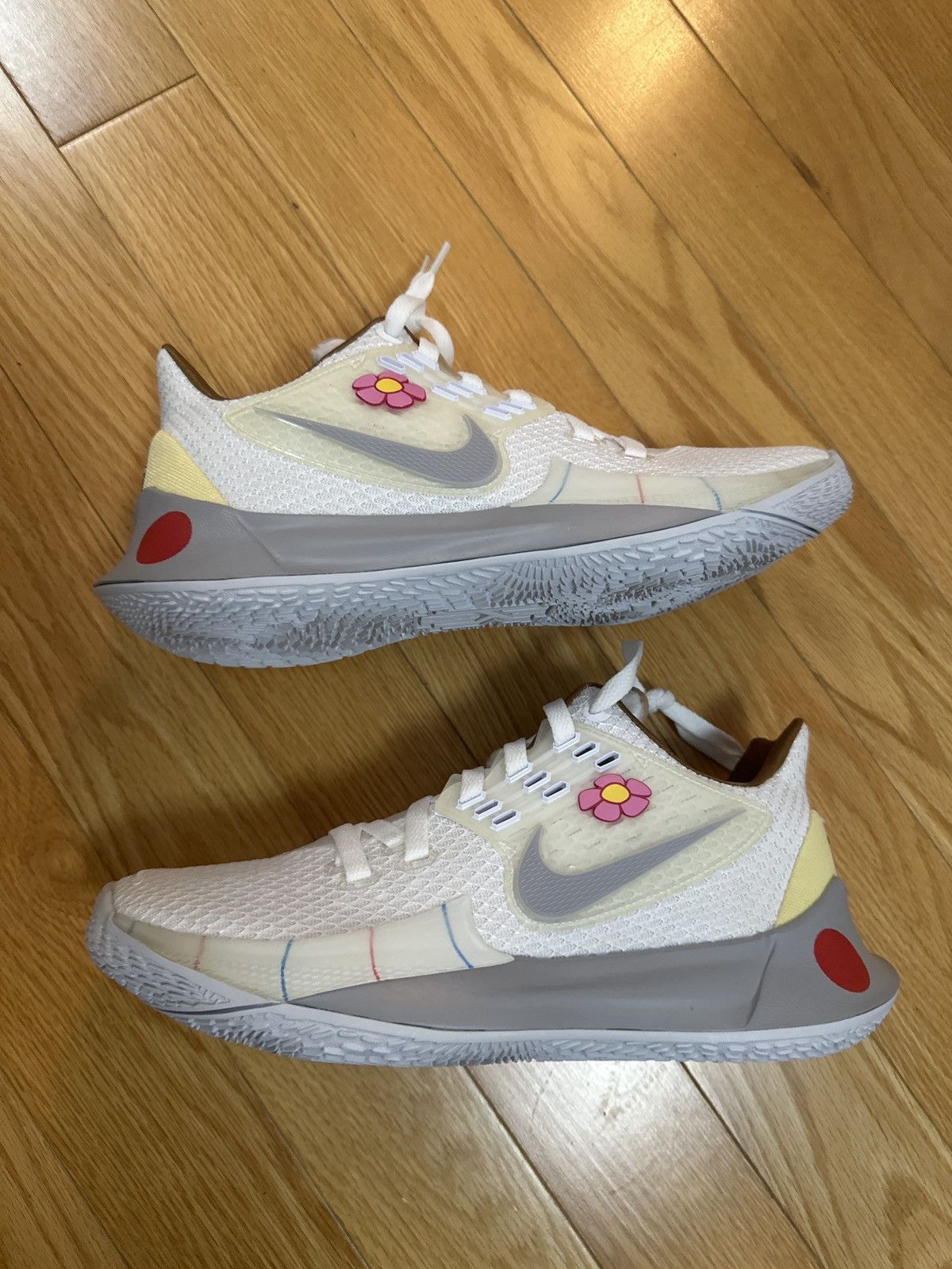 Nike New Nike Kyrie 2 Low’s (2019) Size 9.5 Size US 9.5 / EU 42-43 - 1 Thumbnail