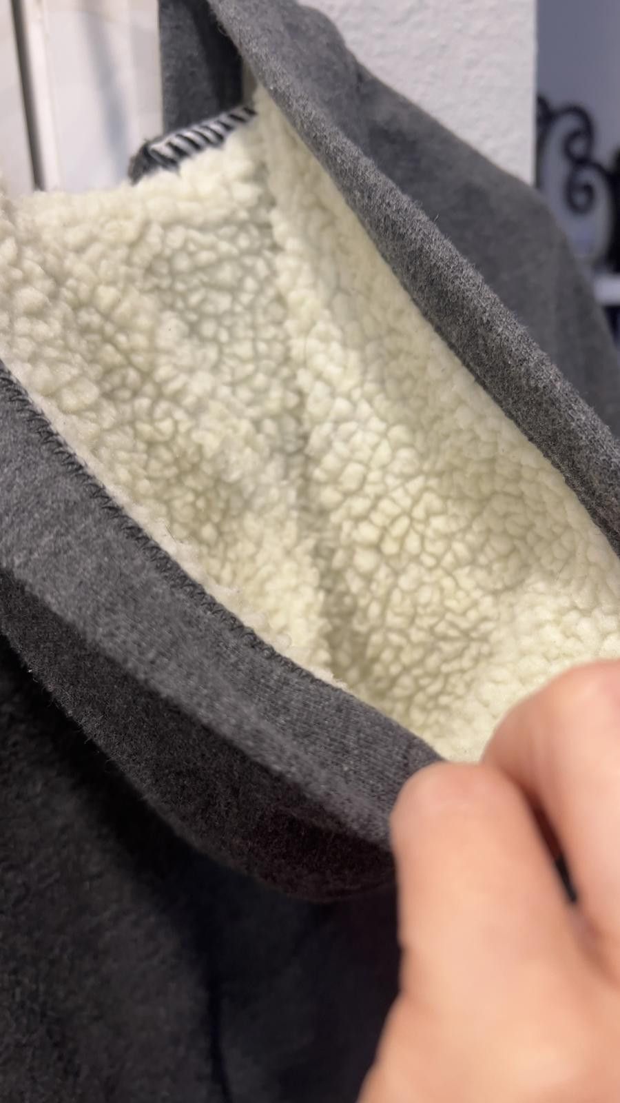 Other Cozy Gray Zip-Up Hoodie with Sherpa Lining Size US S / EU 44-46 / 1 - 4 Thumbnail