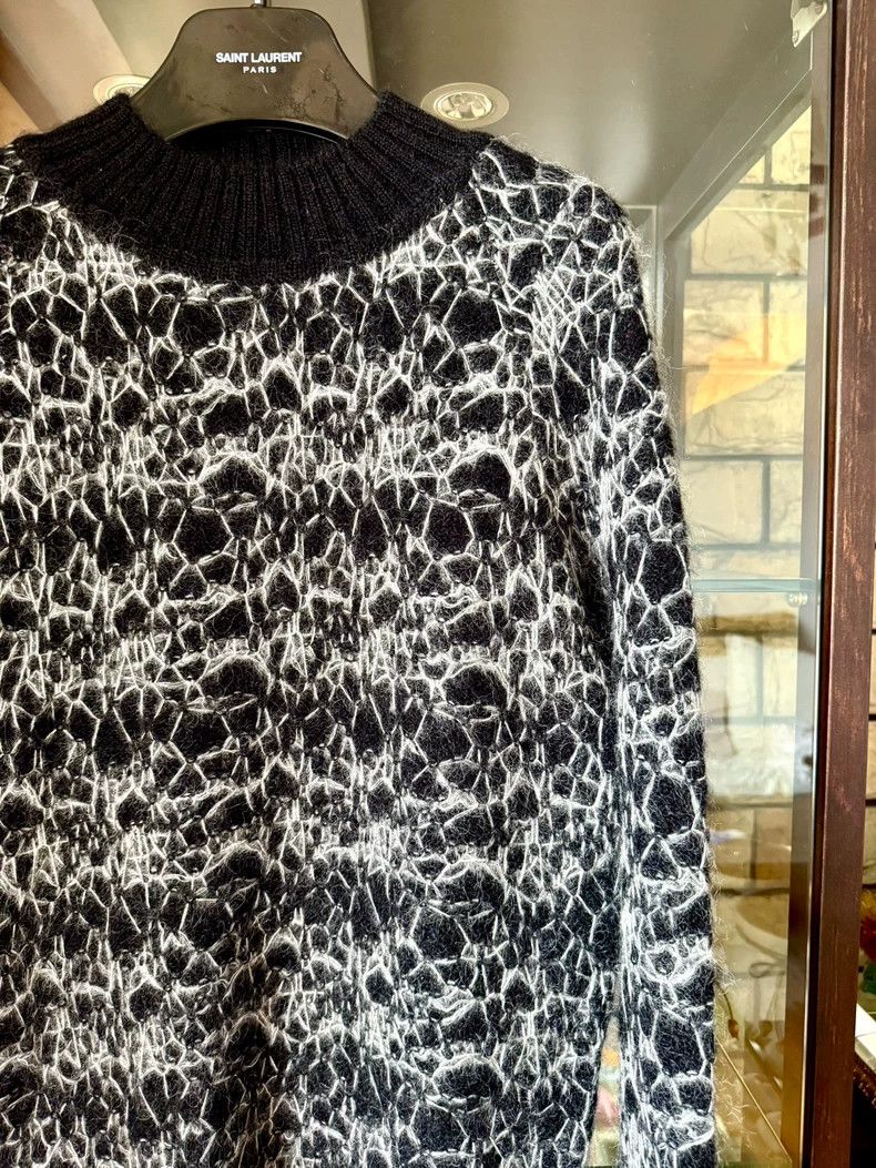 Saint Laurent Paris Saint Laurent Paris 20 FW runway black and white mohair kn Size US M / EU 48-50 / 2 - 2 Thumbnail