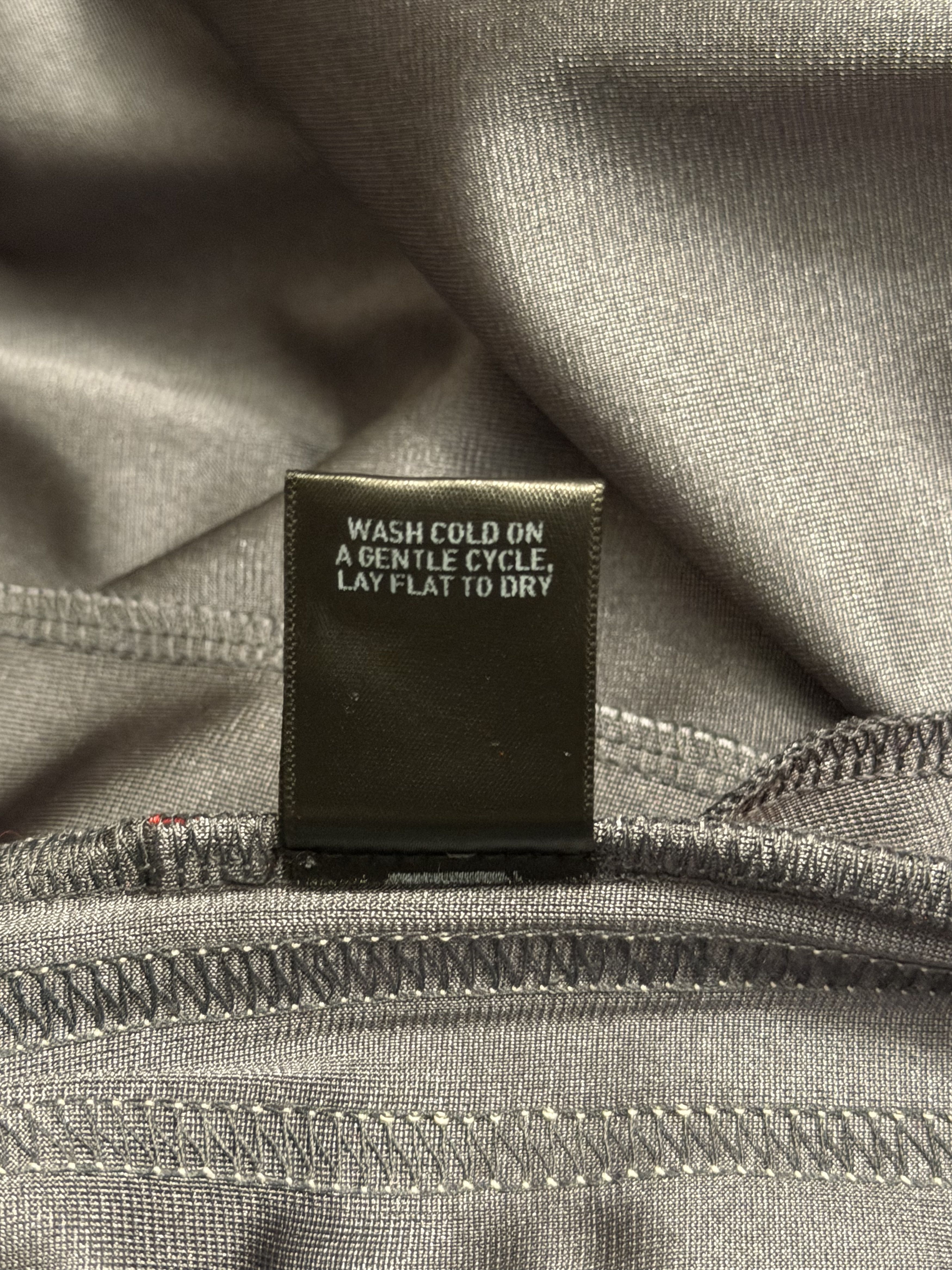The GV Gallery GvGallery Raspberry Hills 'Tracy McGrady' Sweats Size US 34 / EU 50 - 4 Thumbnail