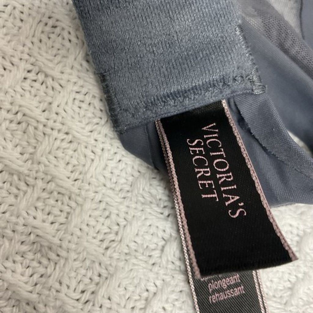 Victoria's Secret Victoria's Secret GrayLavender Uplift Plunge Bra Women 32DDD Size ONE SIZE - 2 Thumbnail