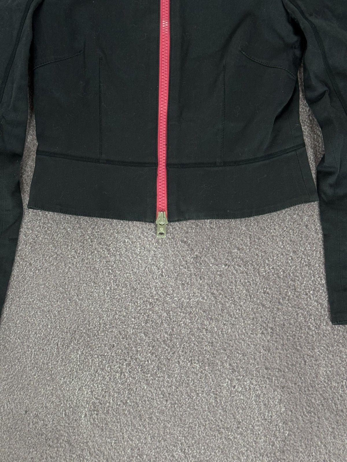 Alexander McQueen Alexander Mcqueen Luxury Vintage Zip Up Blazer Size XS / US 0-2 / IT 36-38 - 3 Thumbnail