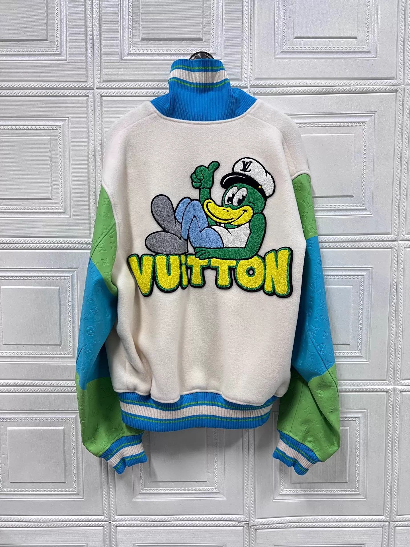 Louis Vuitton LV Cartoon Duck Monogram Baseball Jacket 52 D61501 Size US L / EU 52-54 / 3 - 2 Thumbnail