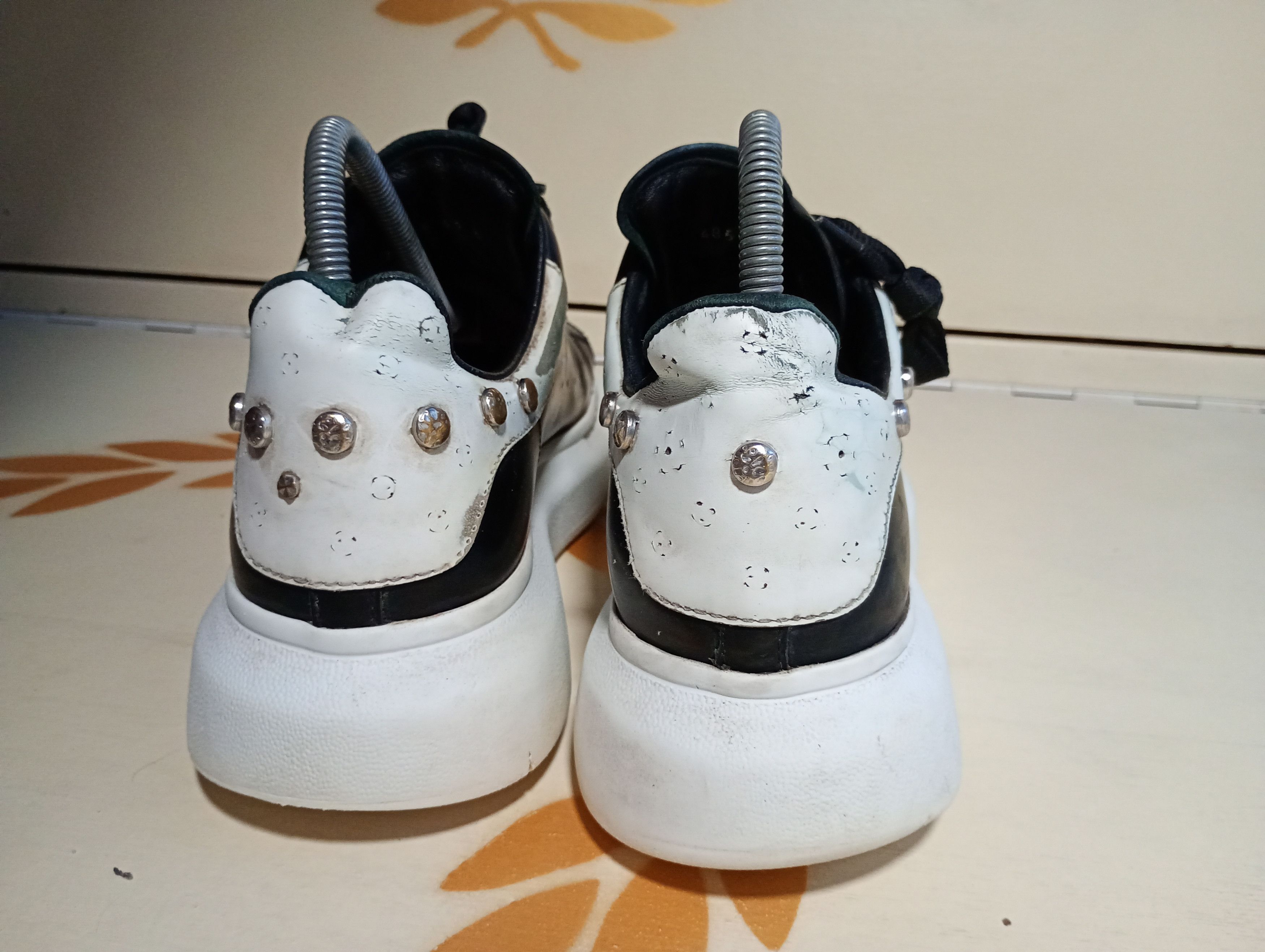 Alexander McQueen Alexander McQueen Sneakers Size US 8 / EU 41 - 12 Thumbnail