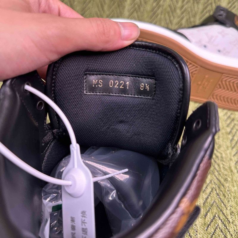Louis Vuitton Louis Vuitton Rivoli High-Top Fashion Sneakers -2508 Size US 9.5 / EU 42-43 - 5 Thumbnail